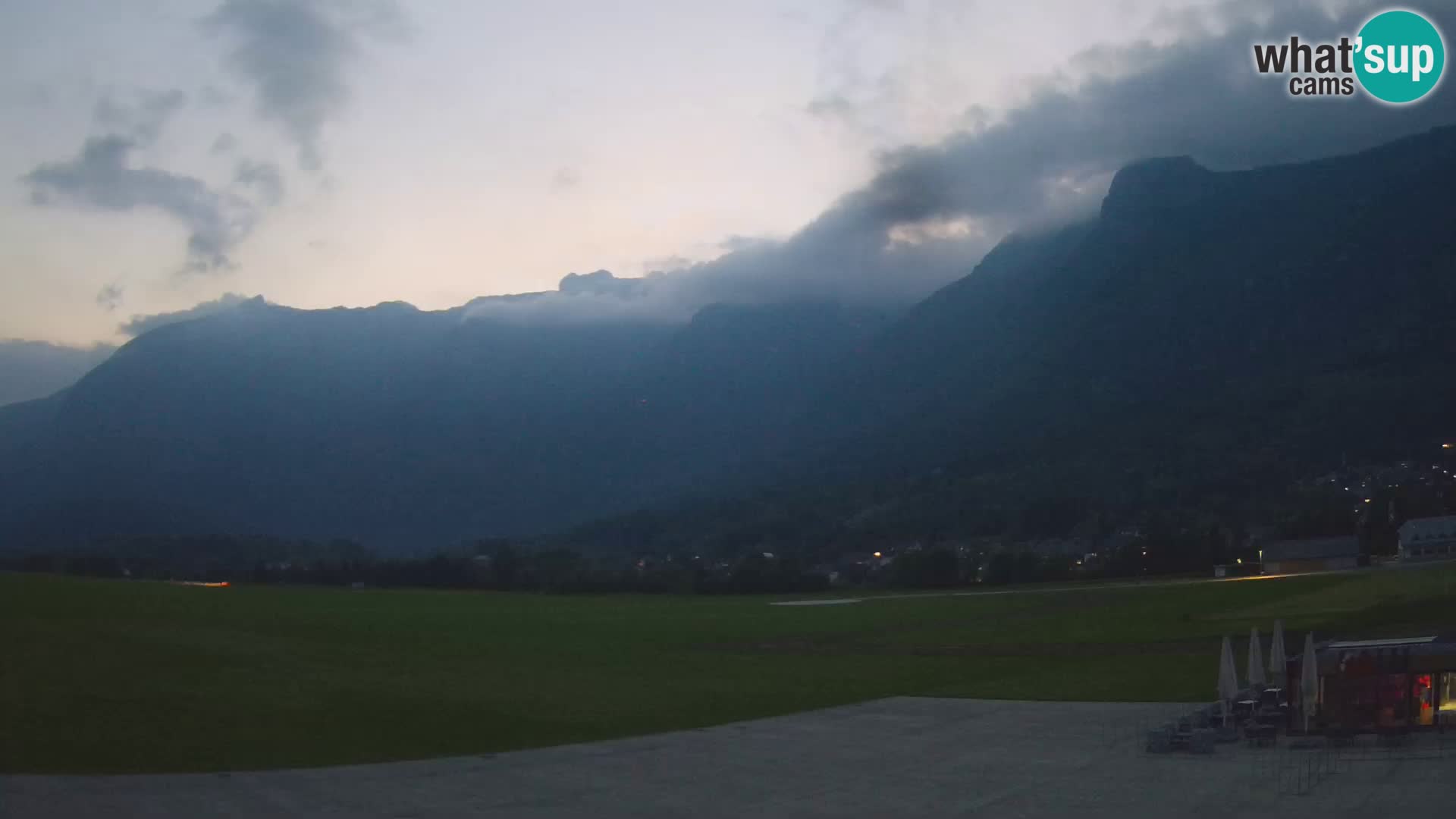 Cámara web en vivo Aeropuerto de Bovec – Vista a Kanin