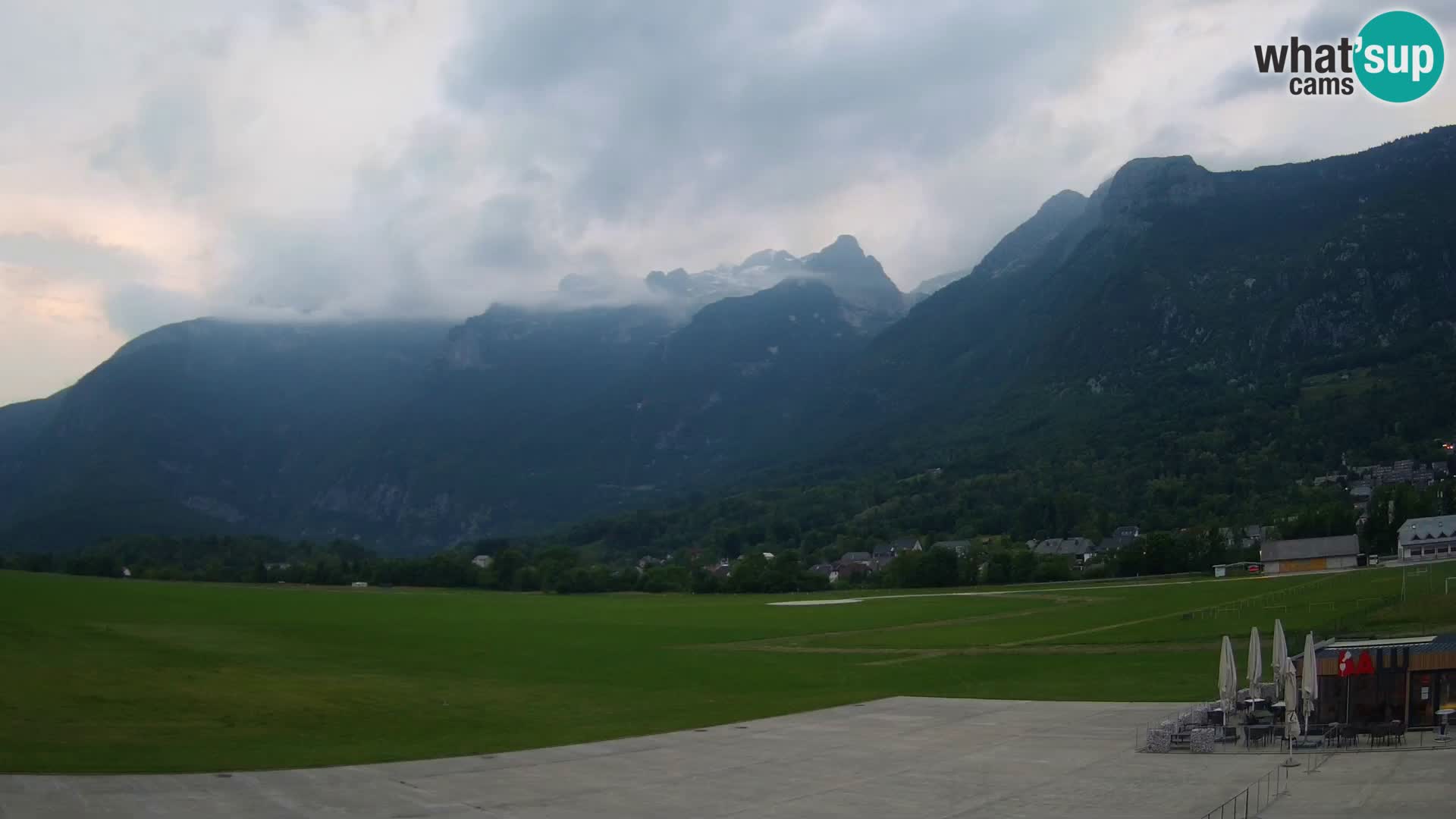Live webcam Bovec airport – View to Kanin