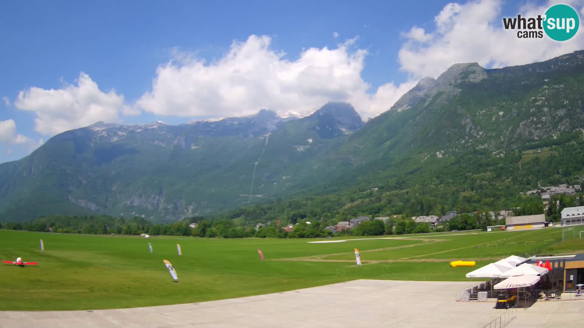 Webcam en direct Aéroport de Bovec – Vue sur Kanin