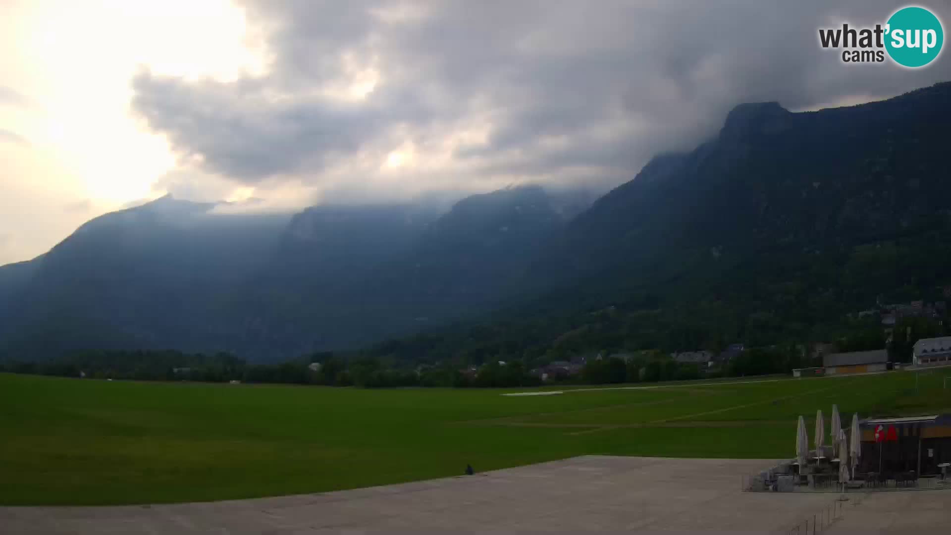 Live webcam Bovec airport – View to Kanin