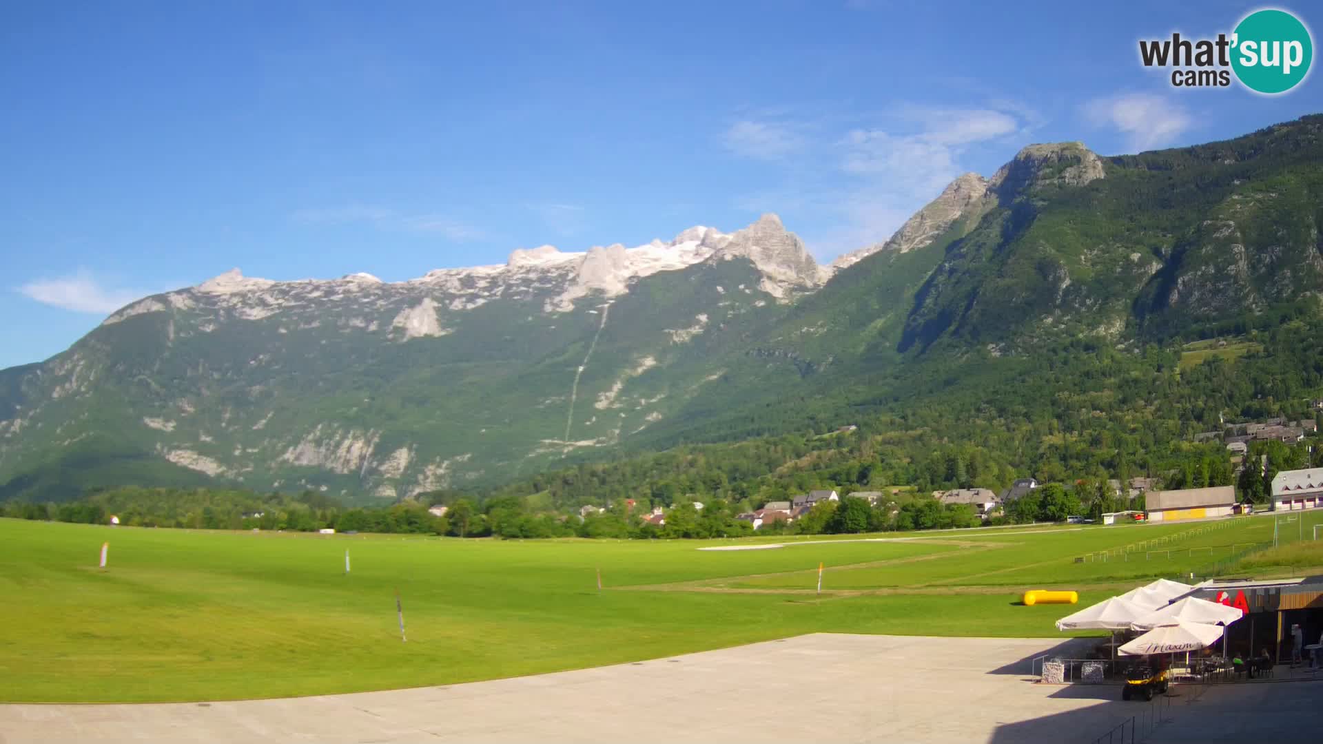 Live webcam Bovec airport – View to Kanin