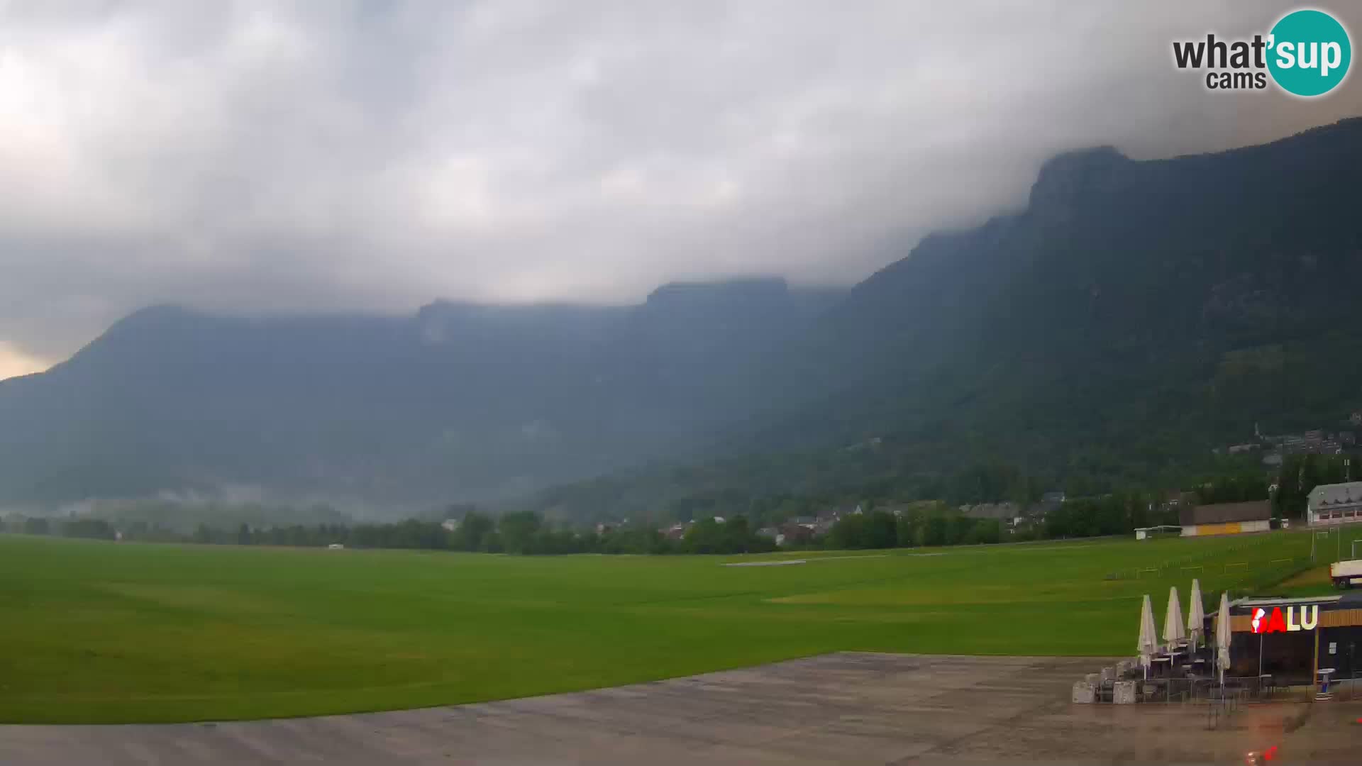 Live webcam Bovec airport – View to Kanin