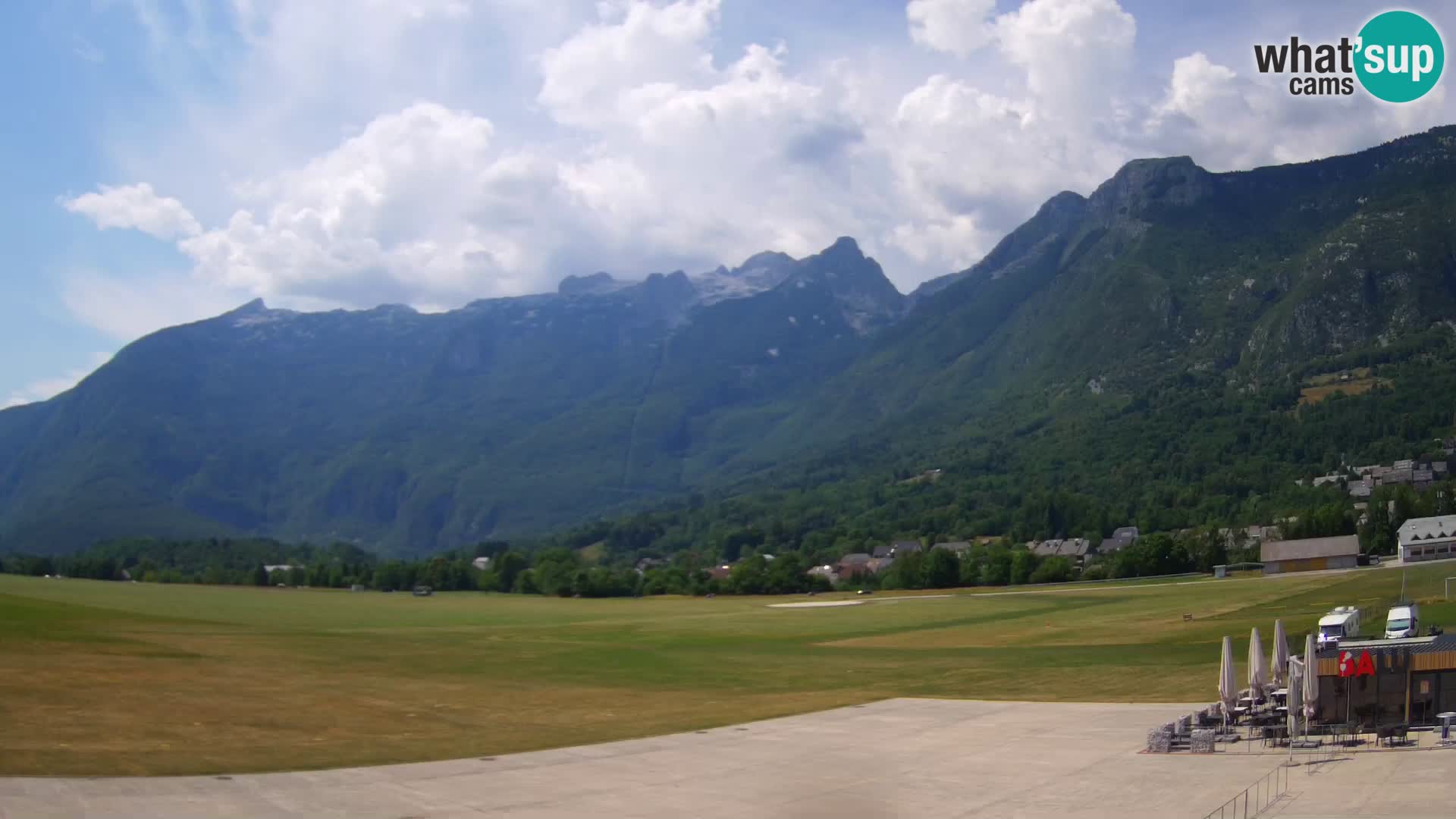 Live webcam Bovec airport – View to Kanin