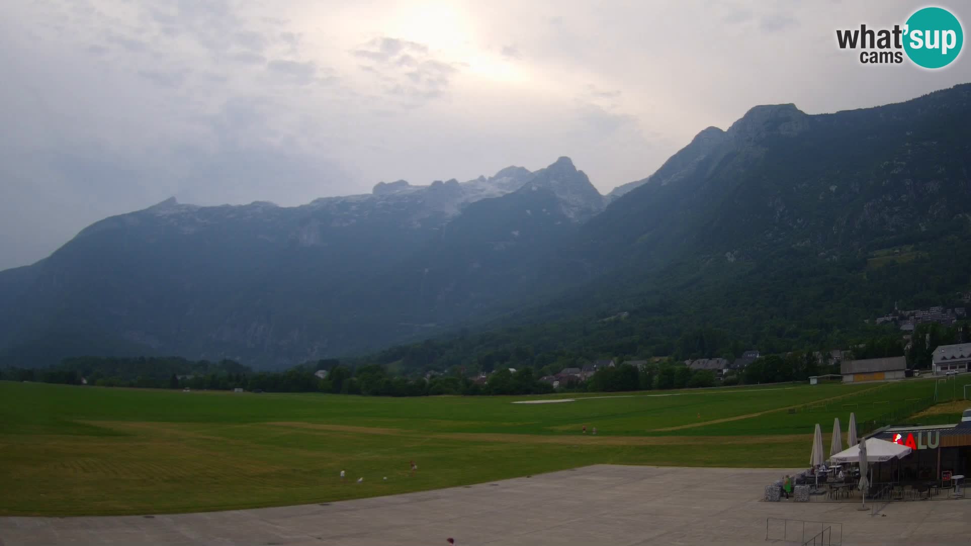 Live webcam Bovec airport – View to Kanin