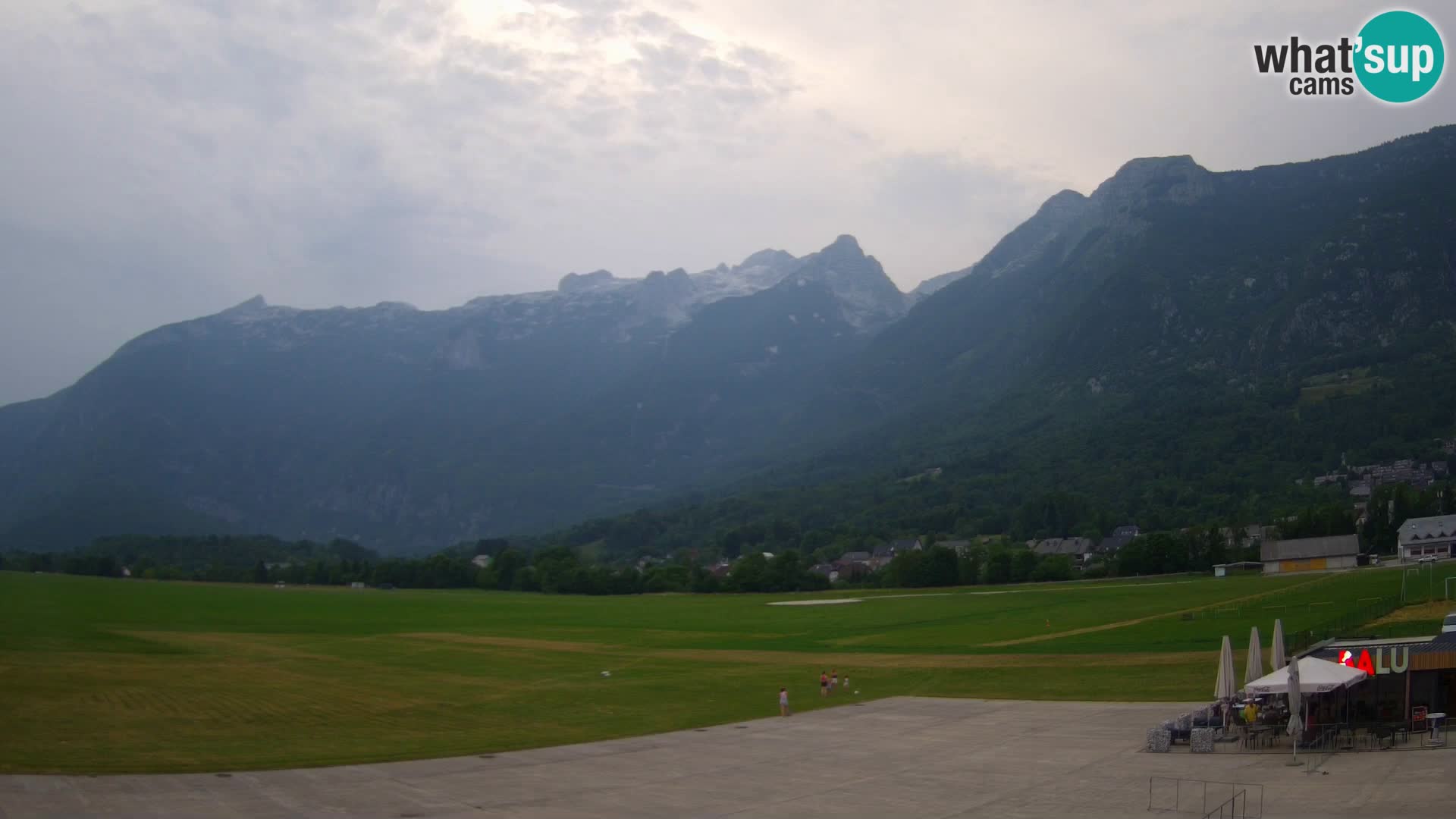 Live webcam Bovec airport – View to Kanin