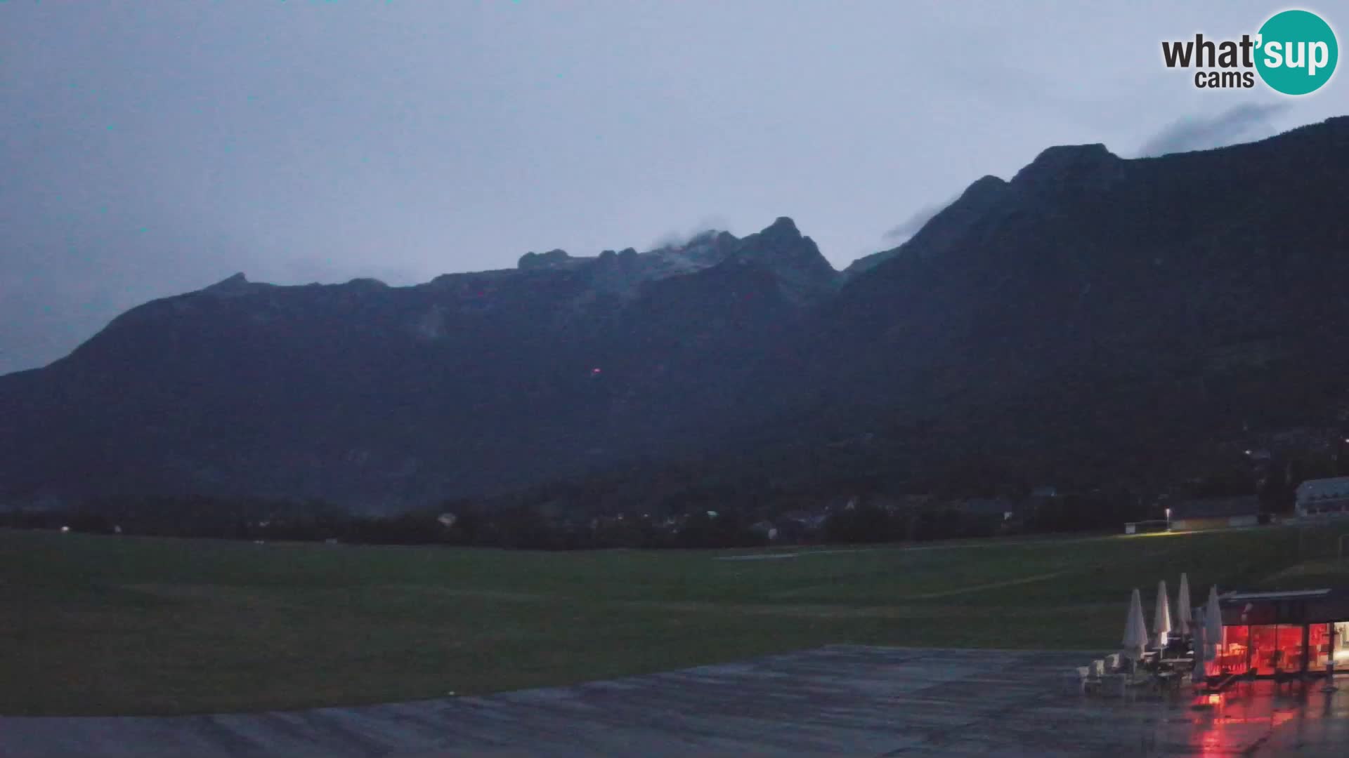 Webcam en direct Aéroport de Bovec – Vue sur Kanin