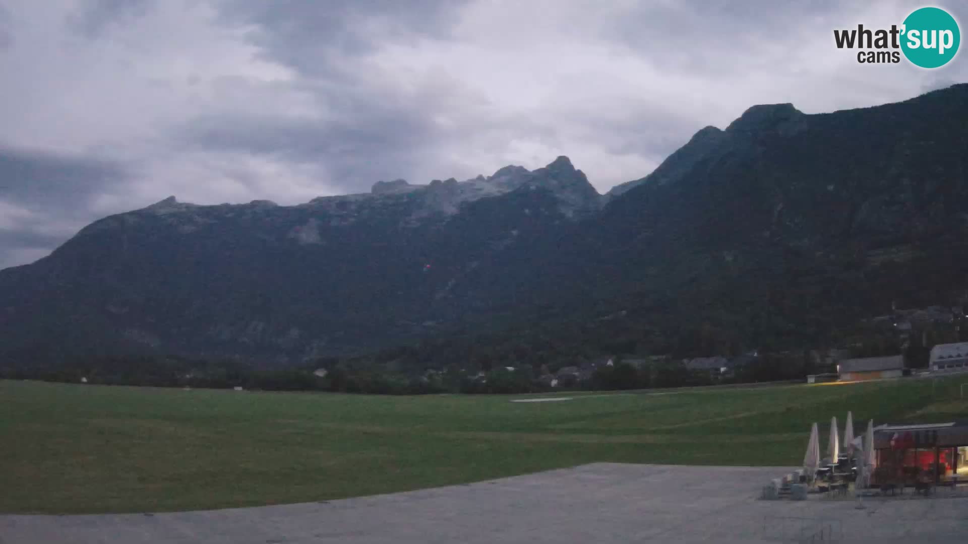 Live webcam Bovec airport – View to Kanin