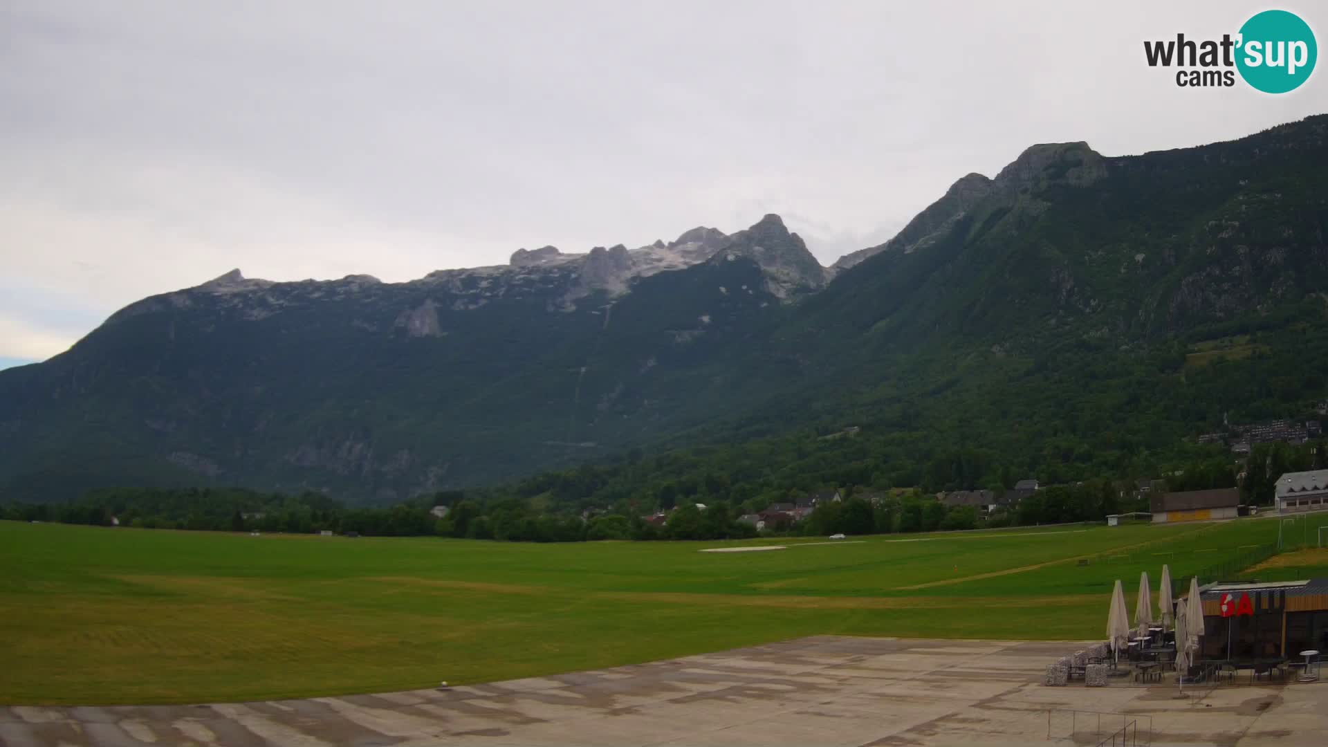 Webcam en direct Aéroport de Bovec – Vue sur Kanin