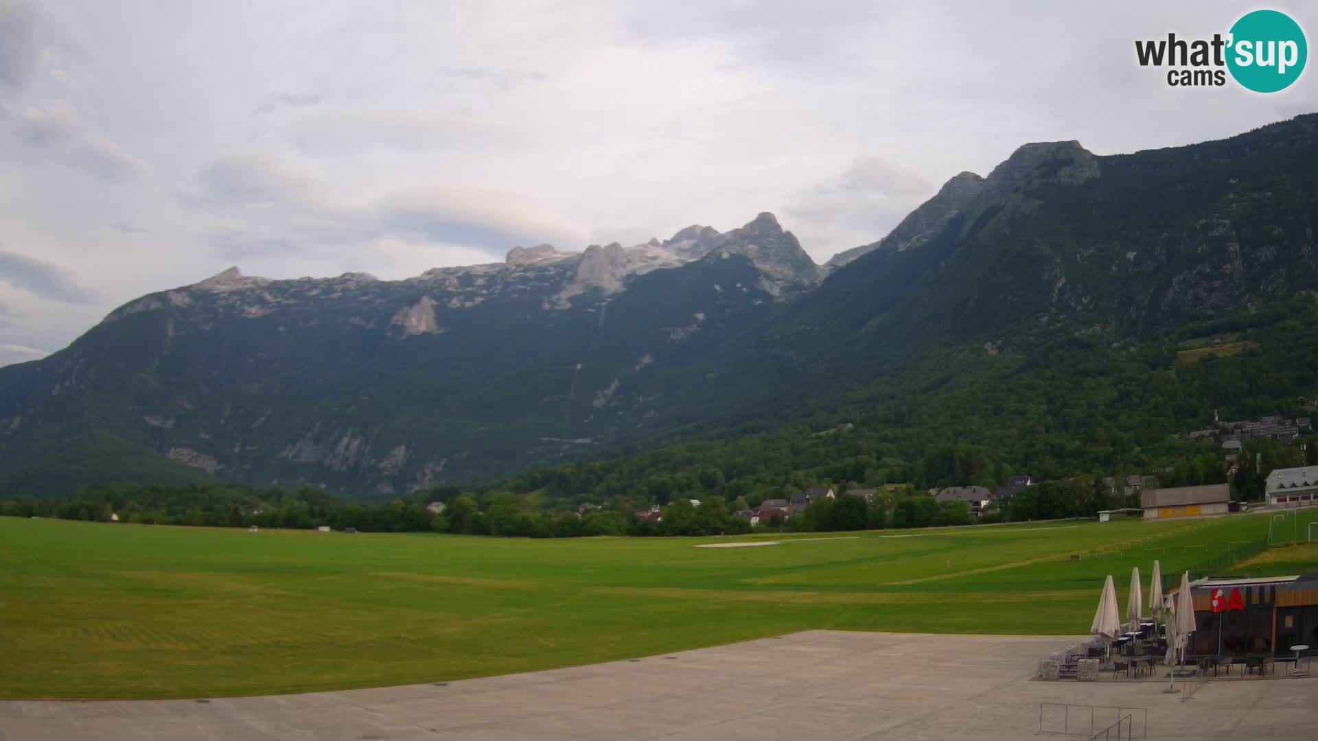 Cámara web en vivo Aeropuerto de Bovec – Vista a Kanin