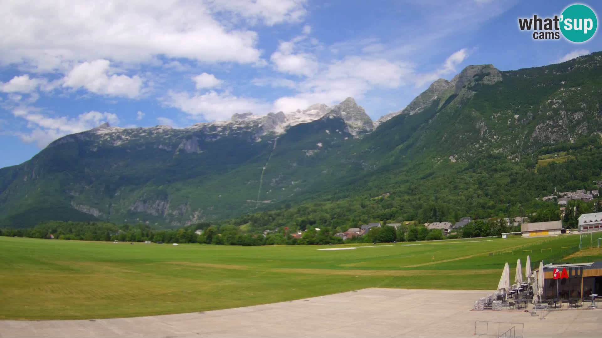Webcam en direct Aéroport de Bovec – Vue sur Kanin