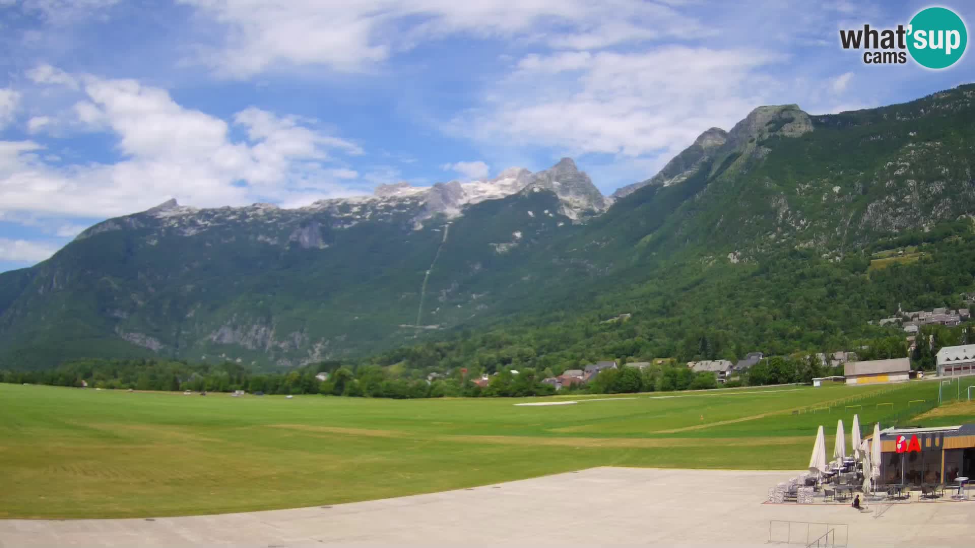 Webcam en direct Aéroport de Bovec – Vue sur Kanin