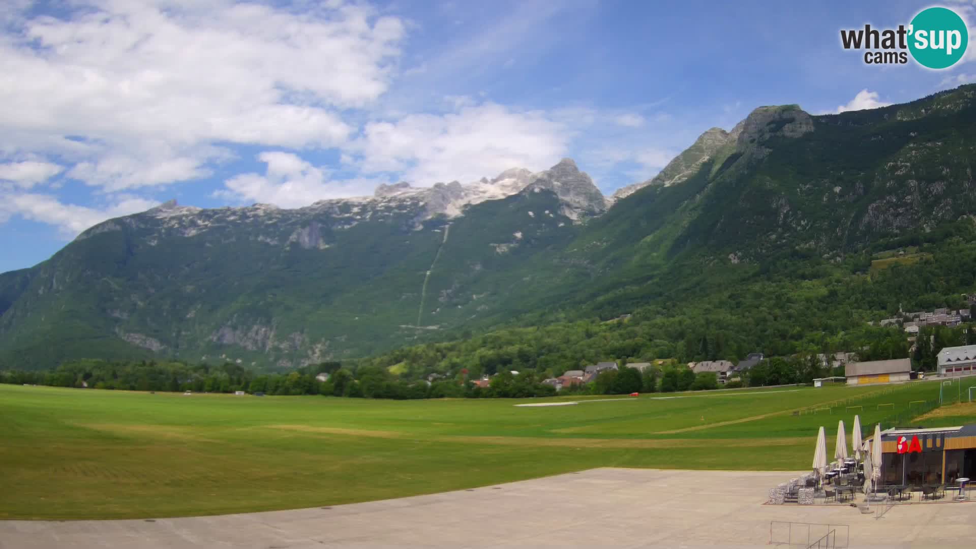 Webcam en direct Aéroport de Bovec – Vue sur Kanin