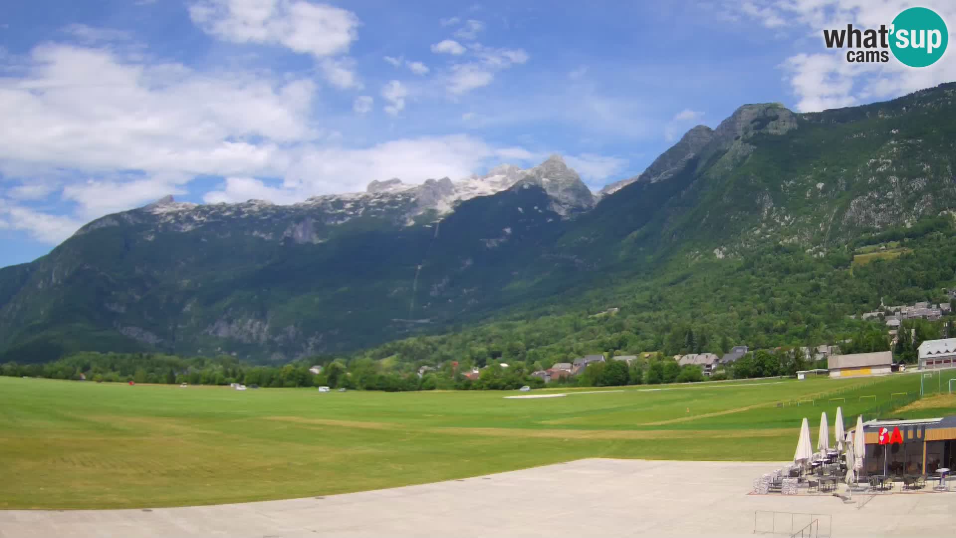 Webcam en direct Aéroport de Bovec – Vue sur Kanin