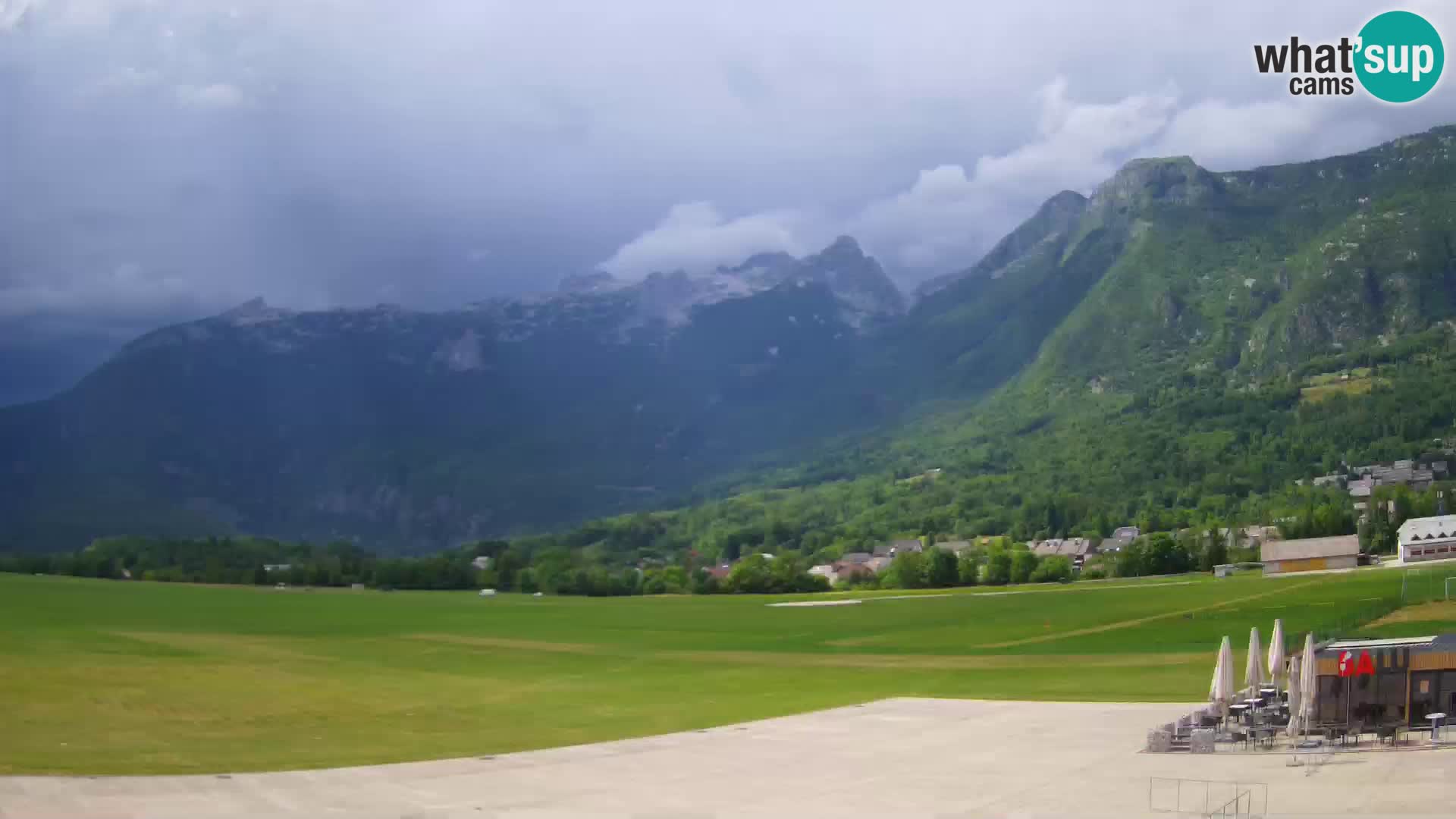 Webcam en direct Aéroport de Bovec – Vue sur Kanin