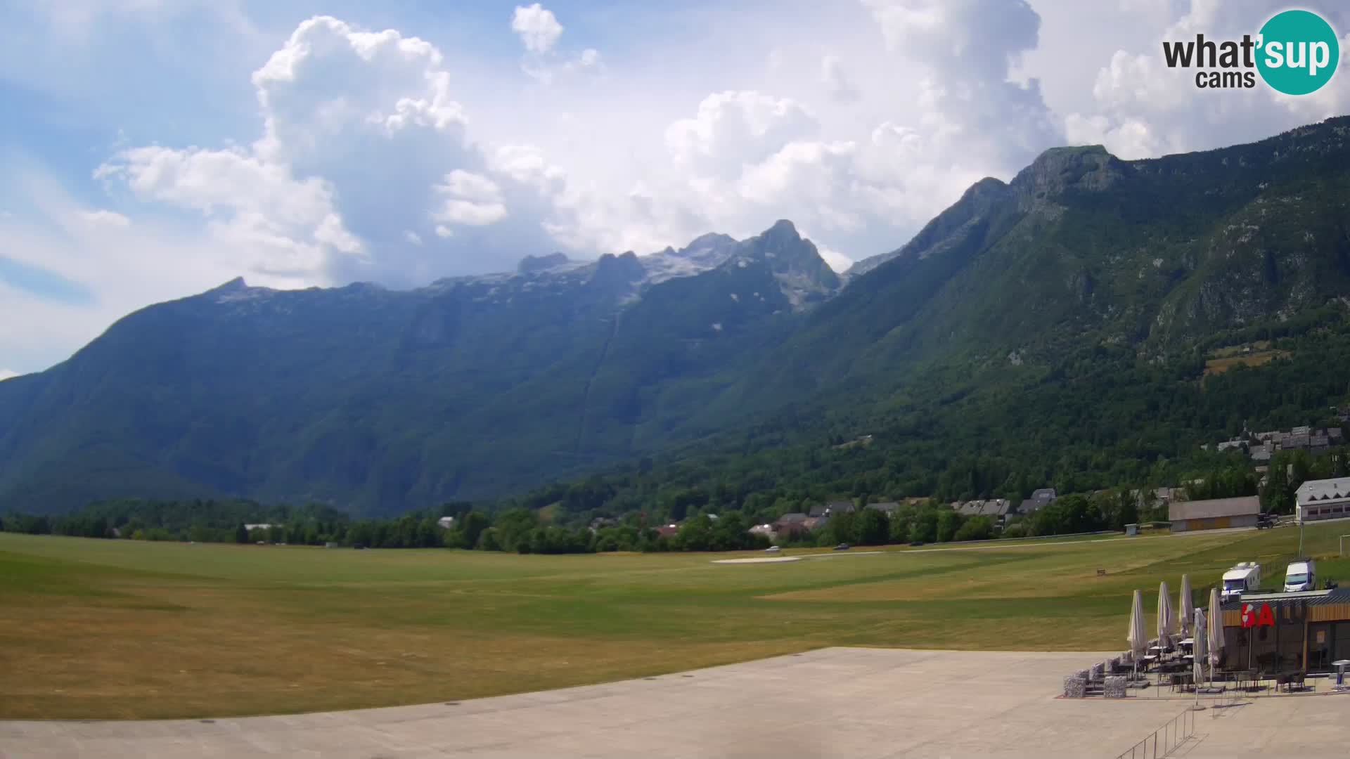 Webcam en direct Aéroport de Bovec – Vue sur Kanin