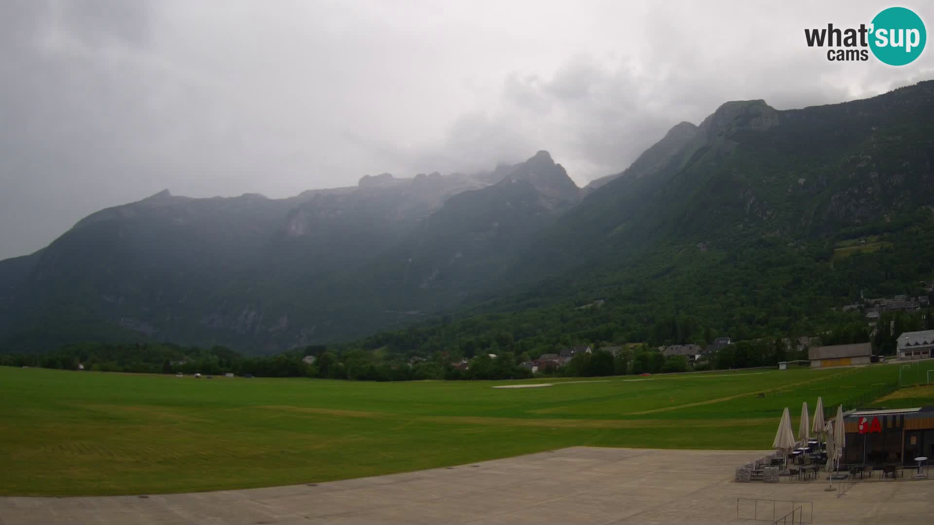 Webcam en direct Aéroport de Bovec – Vue sur Kanin