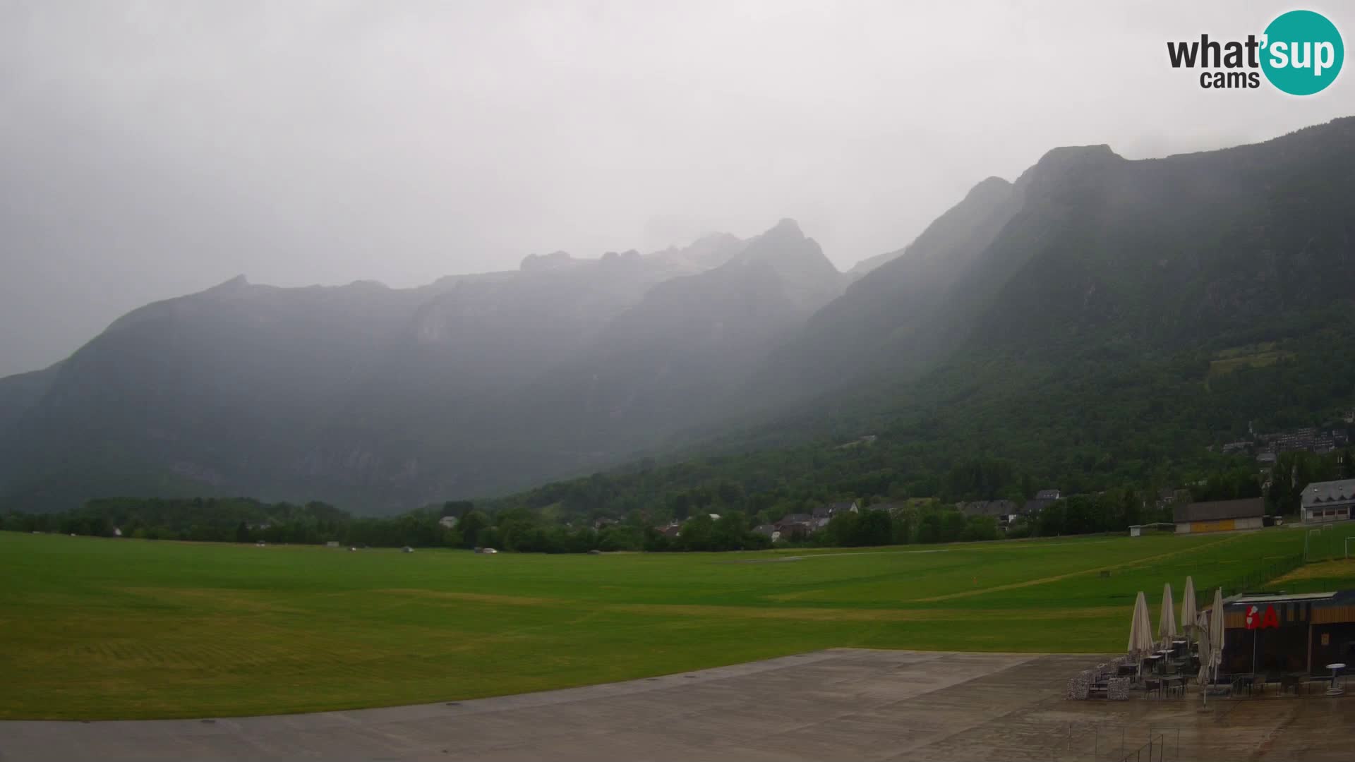 Webcam en direct Aéroport de Bovec – Vue sur Kanin