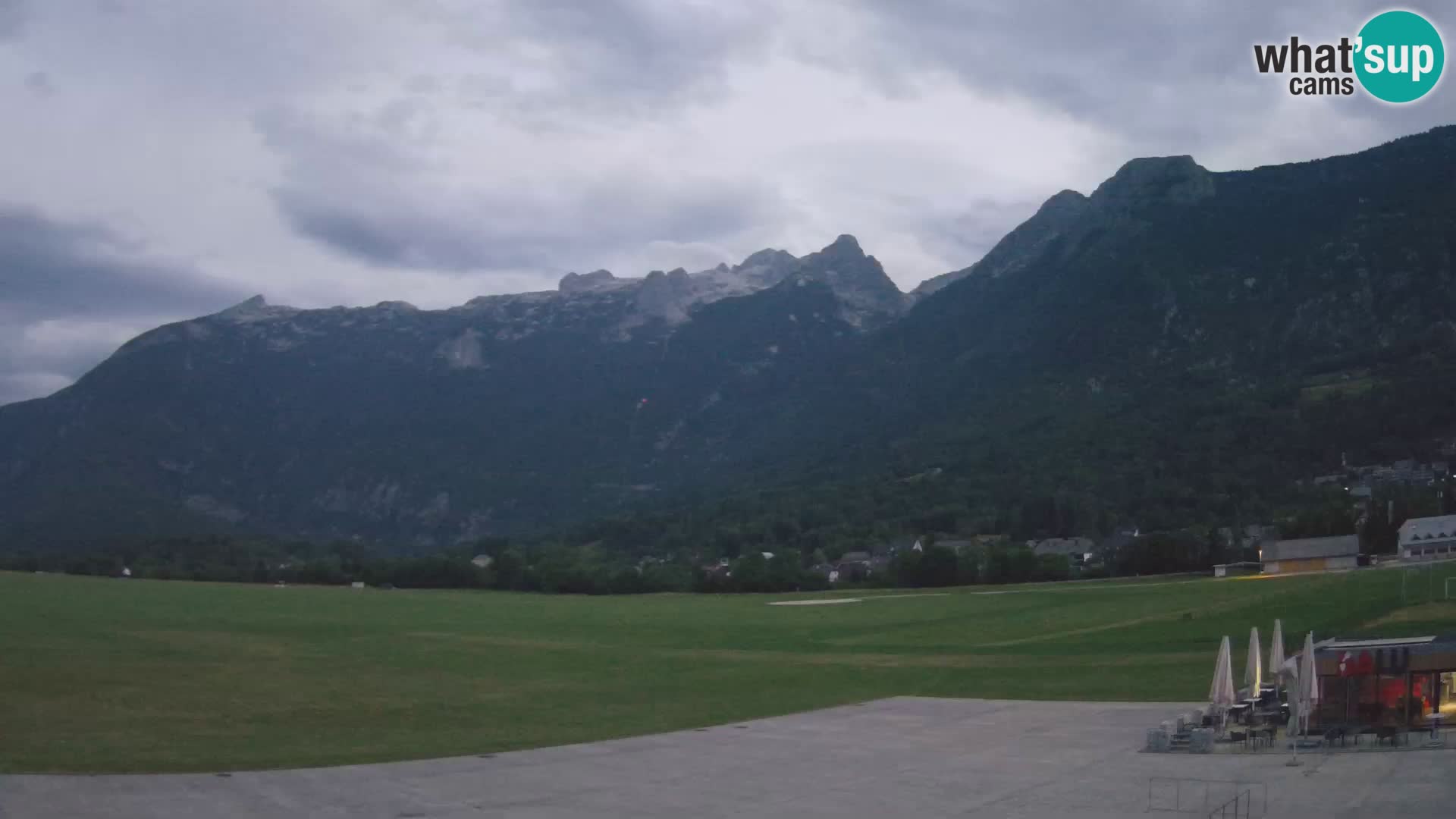 Live webcam Bovec airport – View to Kanin