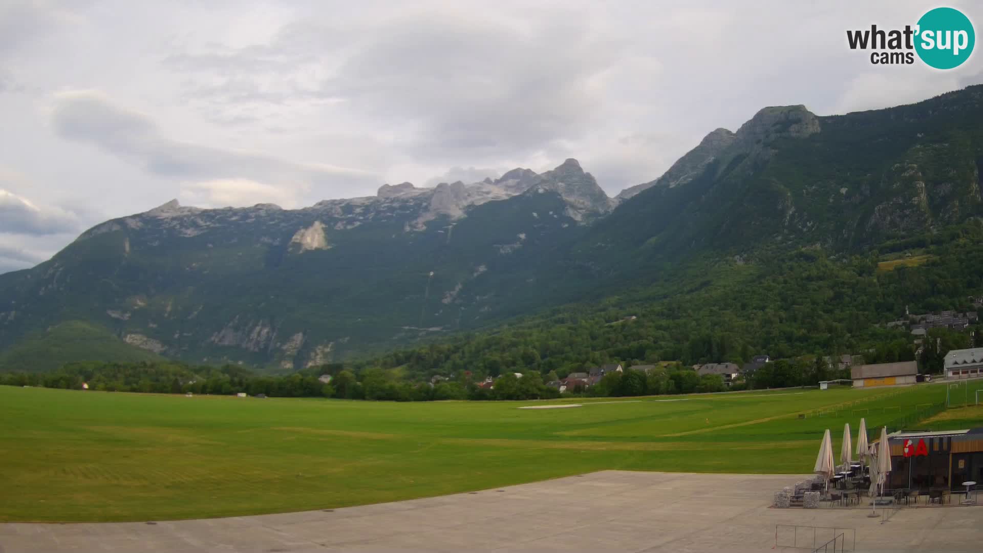 Webcam en direct Aéroport de Bovec – Vue sur Kanin