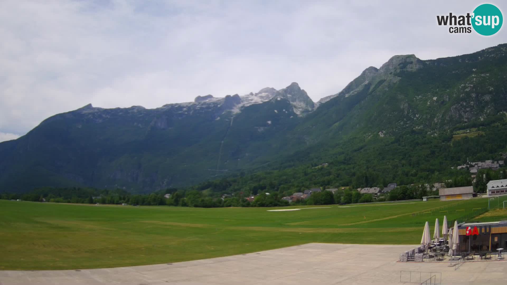 Live webcam Bovec airport – View to Kanin