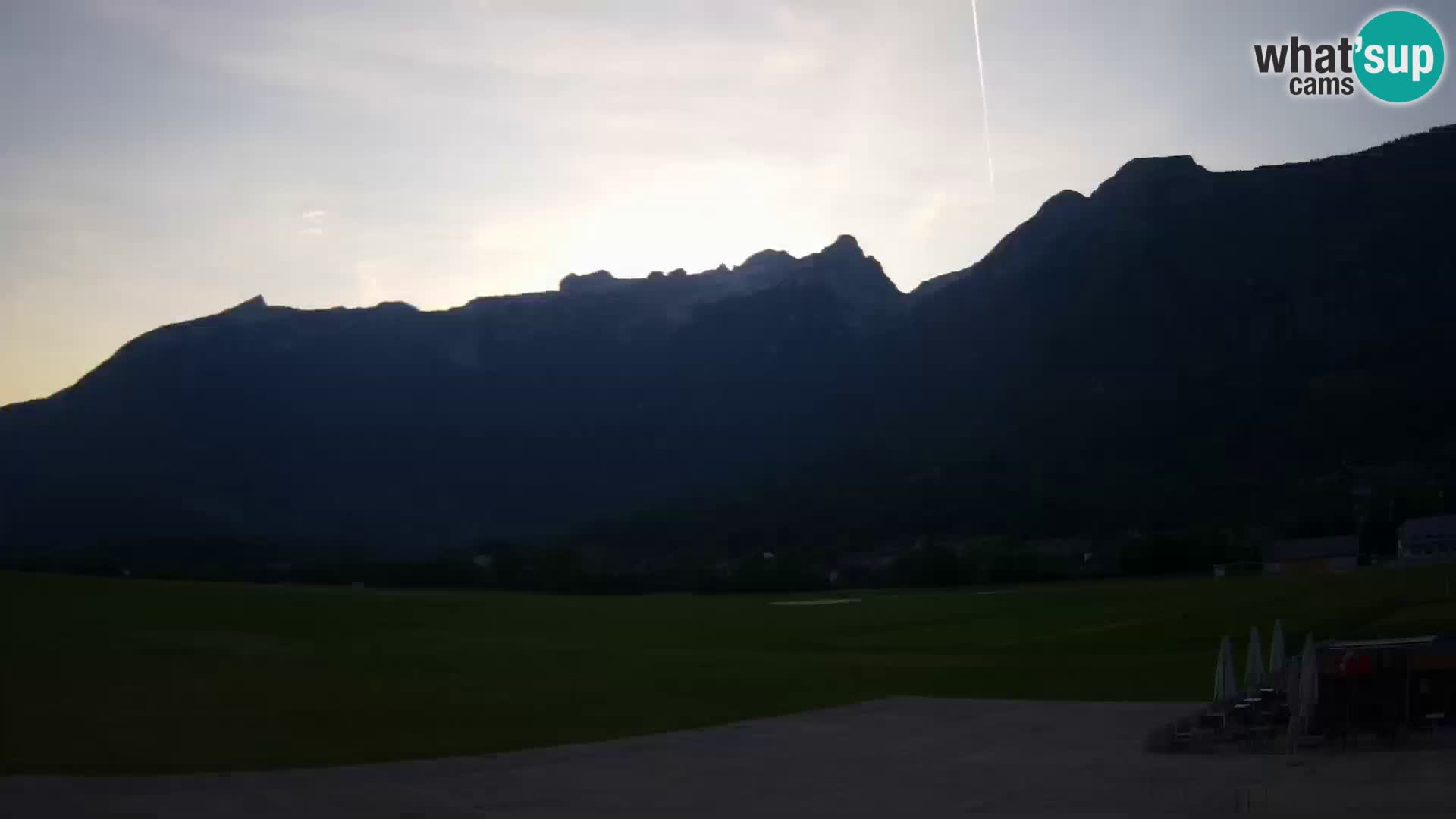 Spletna kamera letališče Bovec – pogled proti Kaninu