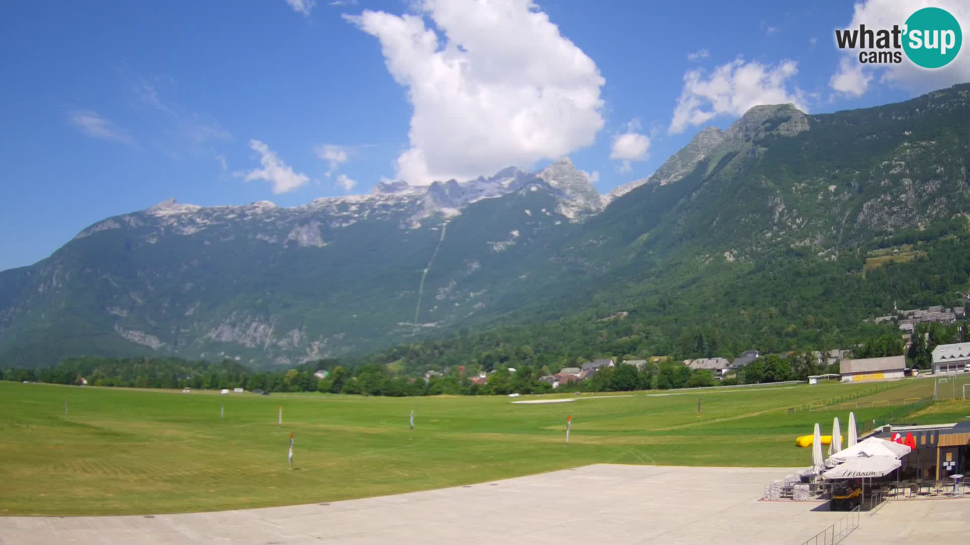 Live webcam Bovec airport – View to Kanin