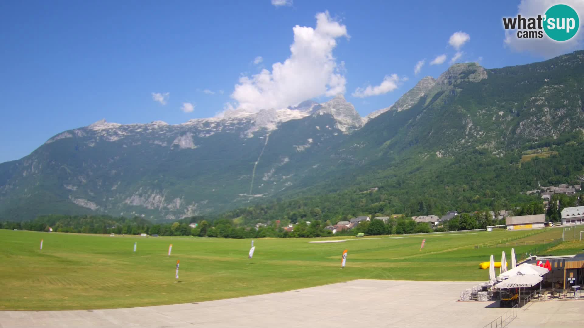 Live webcam Bovec airport – View to Kanin