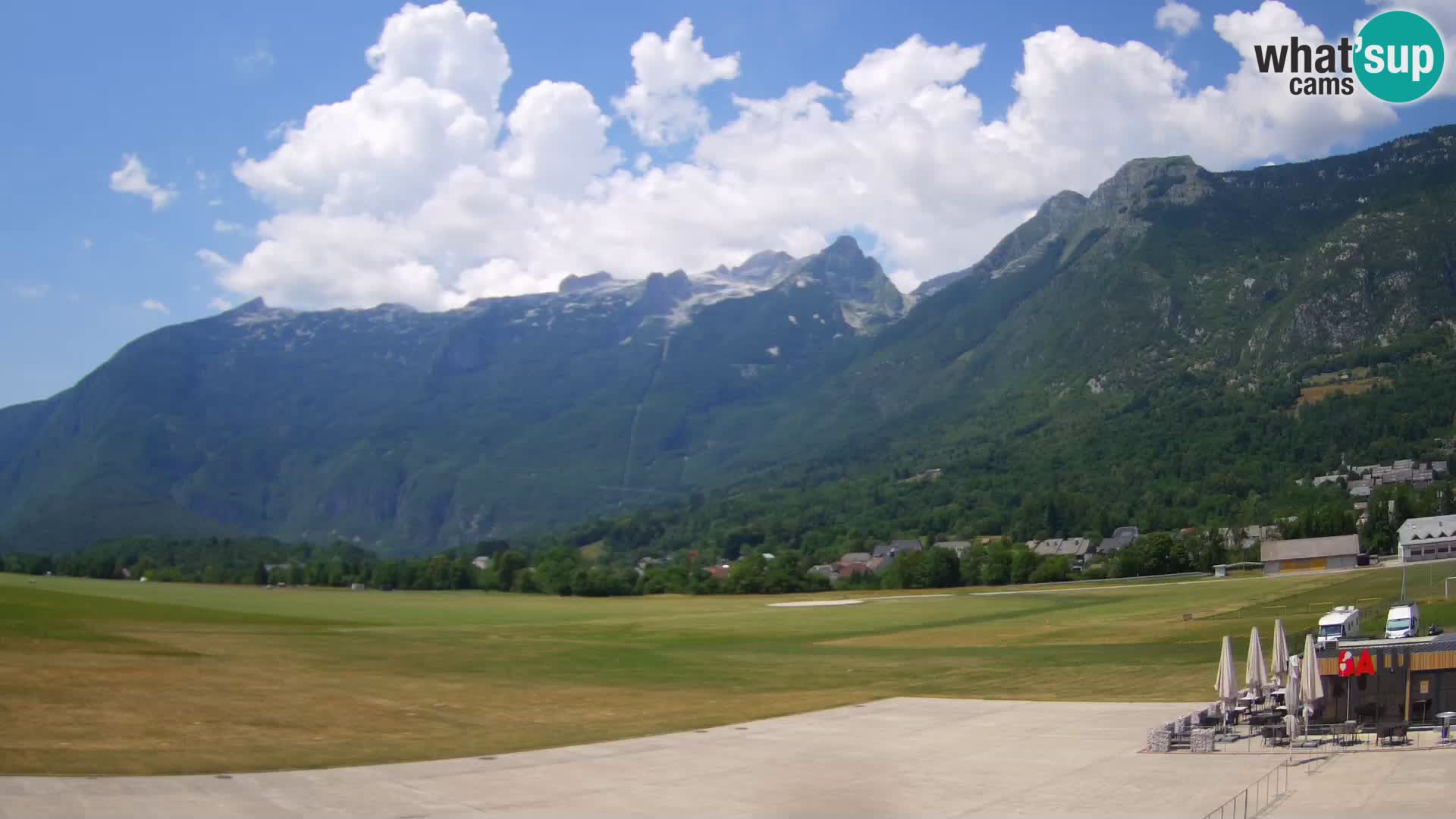 Live webcam Bovec airport – View to Kanin