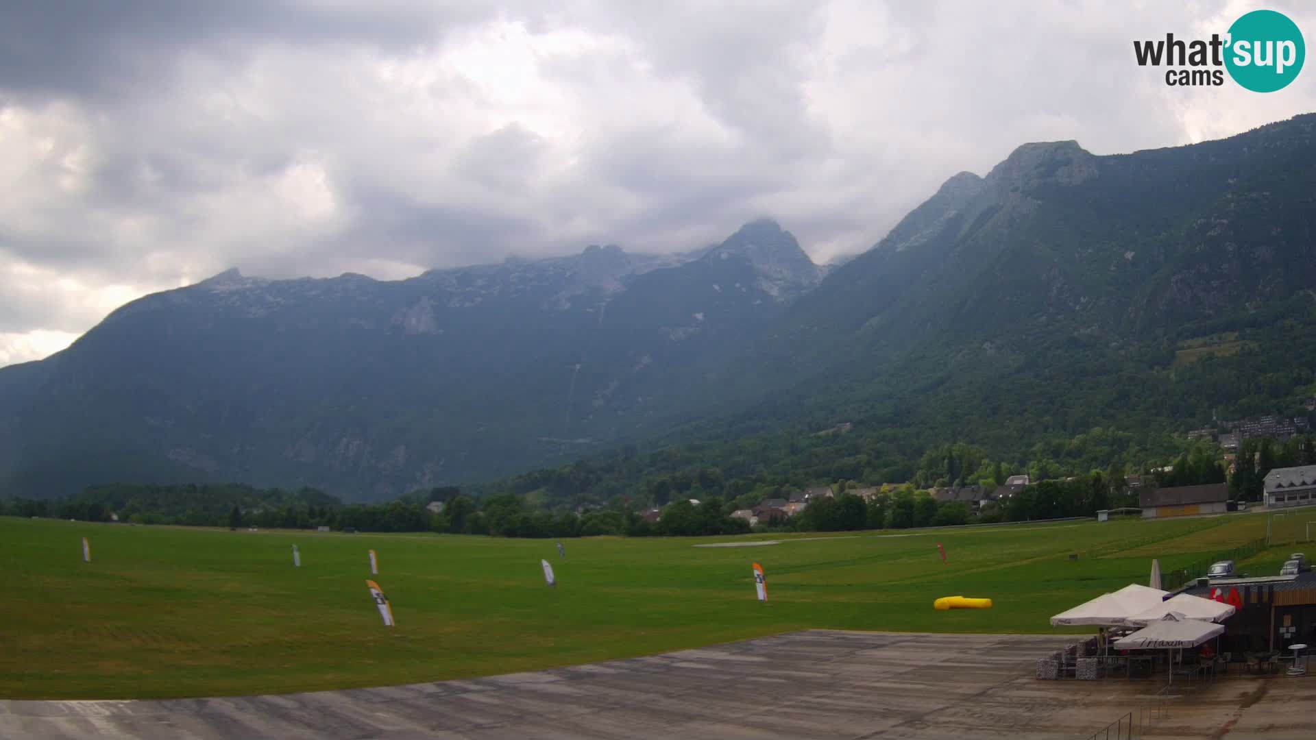 Live webcam Bovec airport – View to Kanin