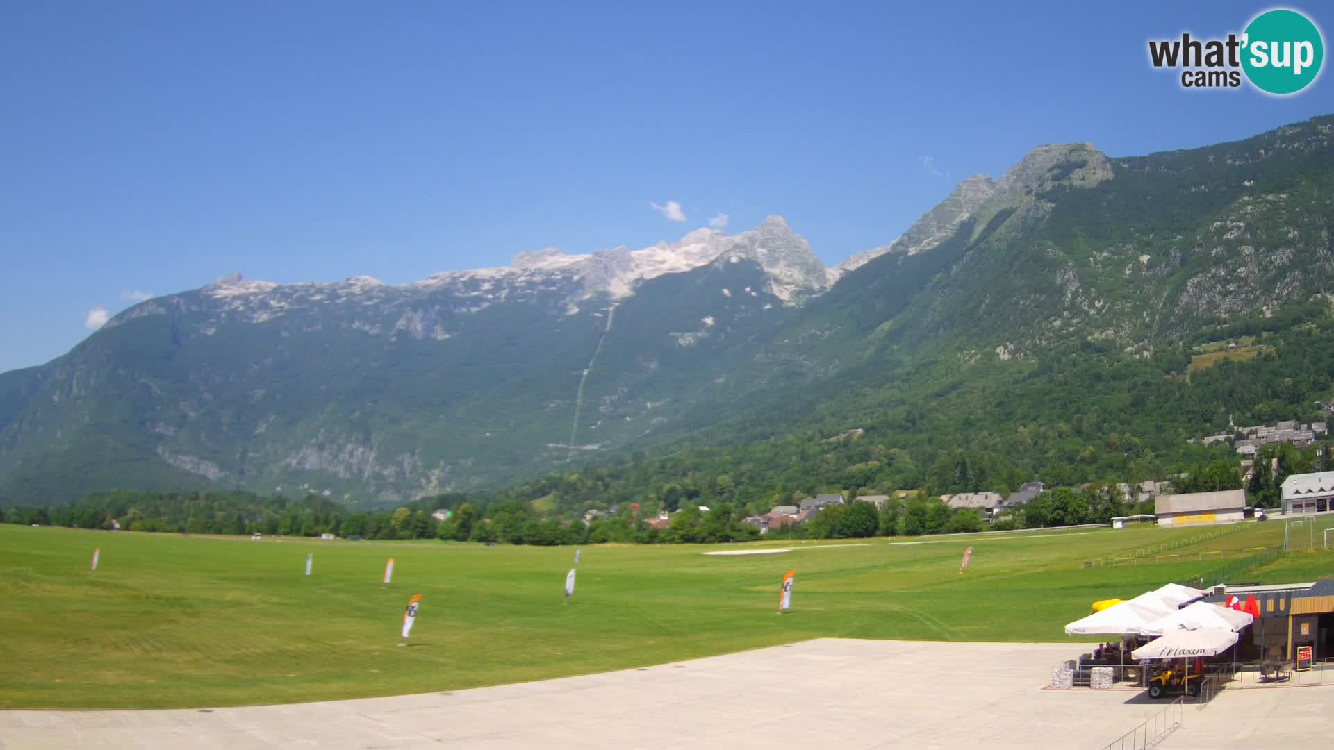 Live webcam Bovec airport – View to Kanin