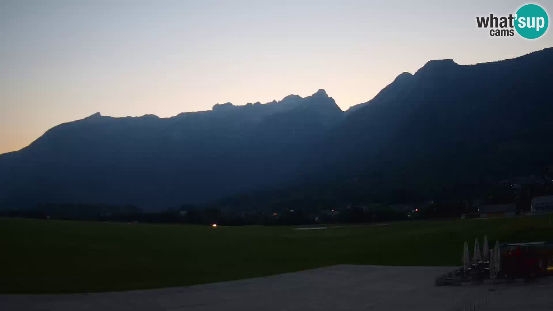 Live webcam Bovec airport – View to Kanin