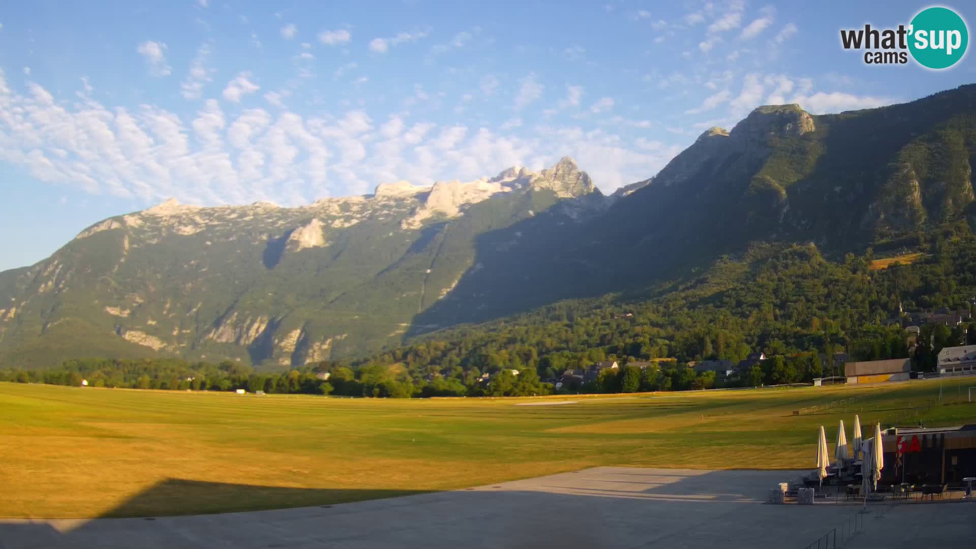 Live webcam Bovec airport – View to Kanin