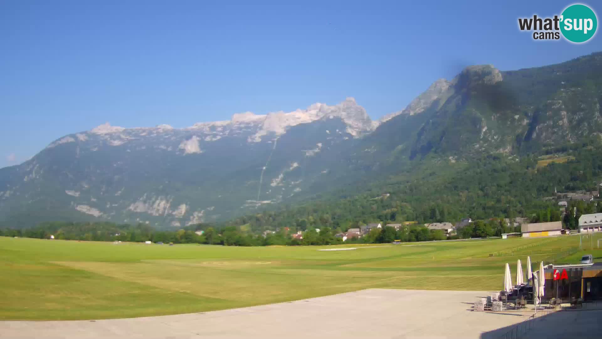 Live webcam Bovec airport – View to Kanin