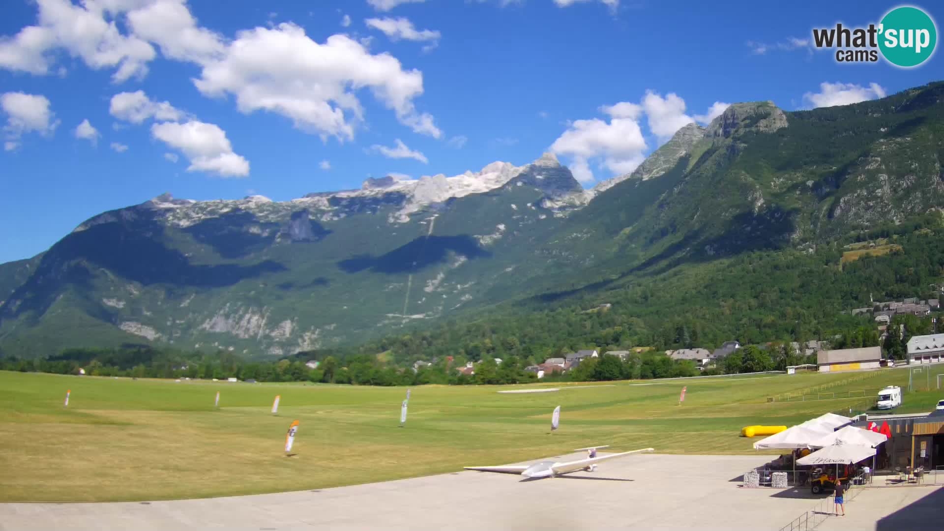 Live webcam Bovec airport – View to Kanin