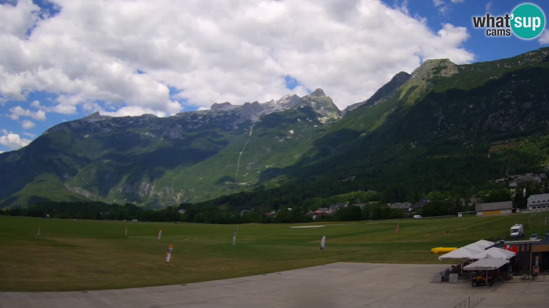 Live webcam Bovec airport – View to Kanin