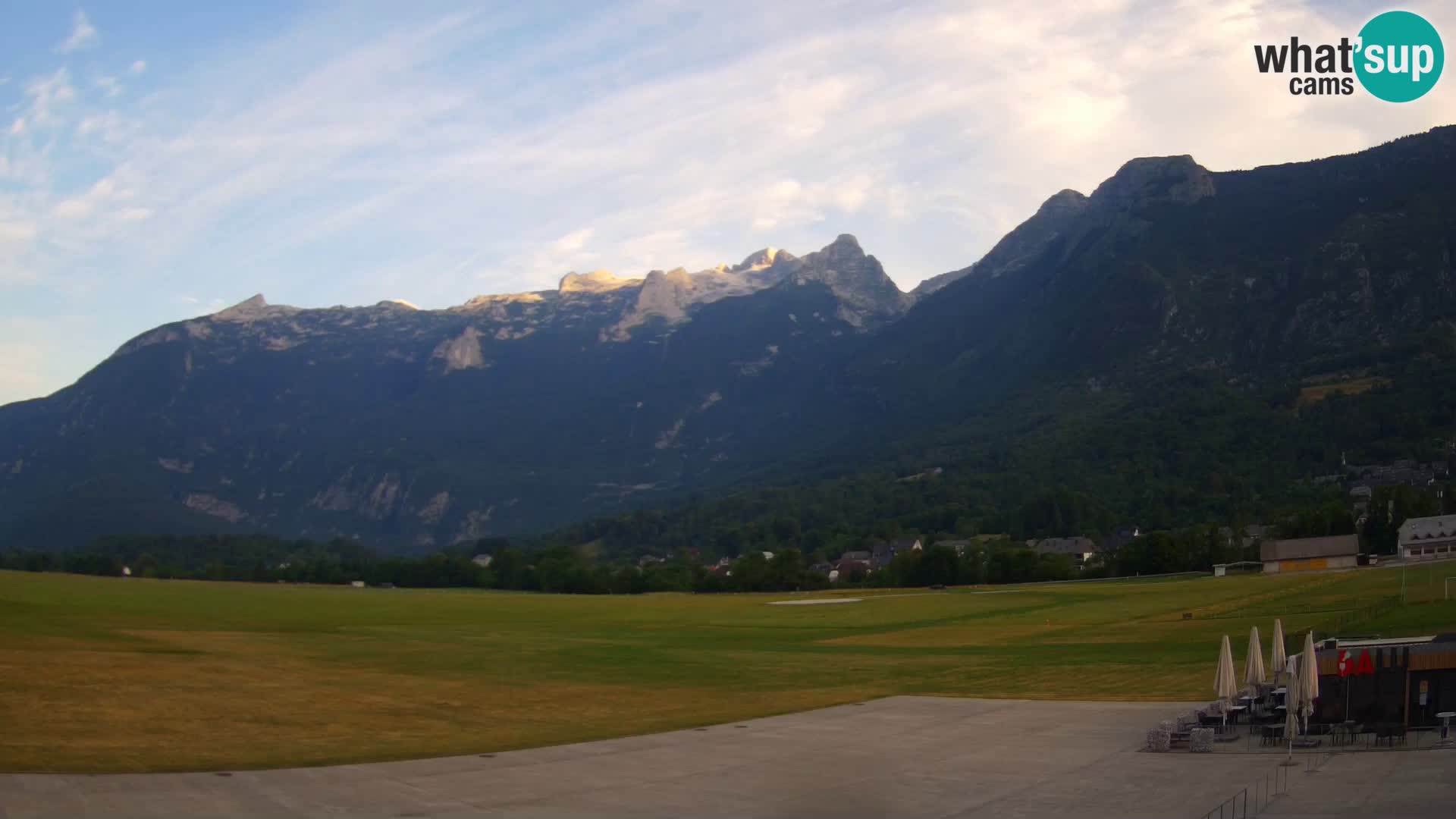 Webcam en direct Aéroport de Bovec – Vue sur Kanin