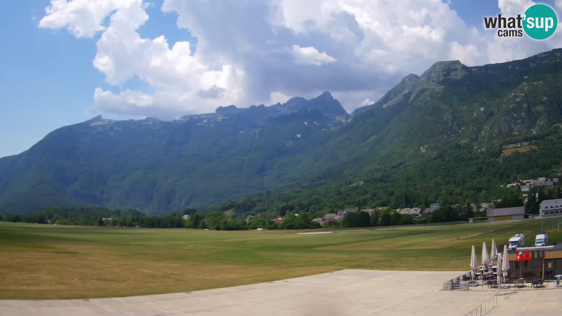 Live webcam Bovec airport – View to Kanin