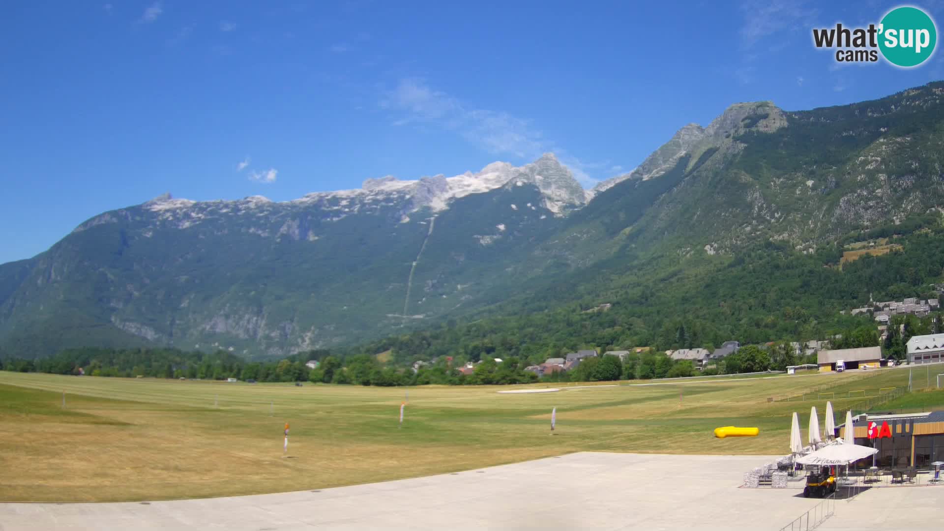 Live webcam Bovec airport – View to Kanin