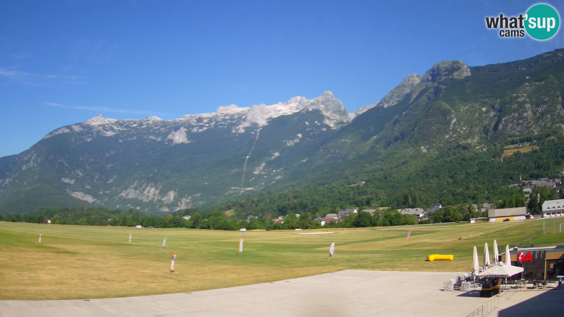 Live webcam Bovec airport – View to Kanin