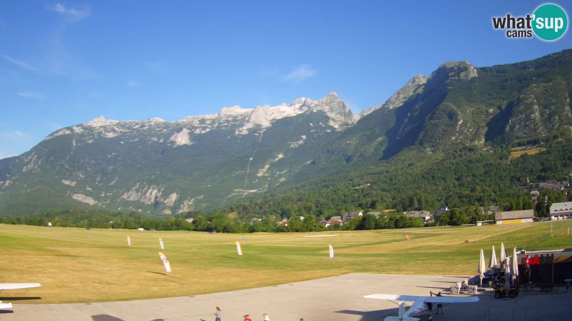 Webcam en direct Aéroport de Bovec – Vue sur Kanin