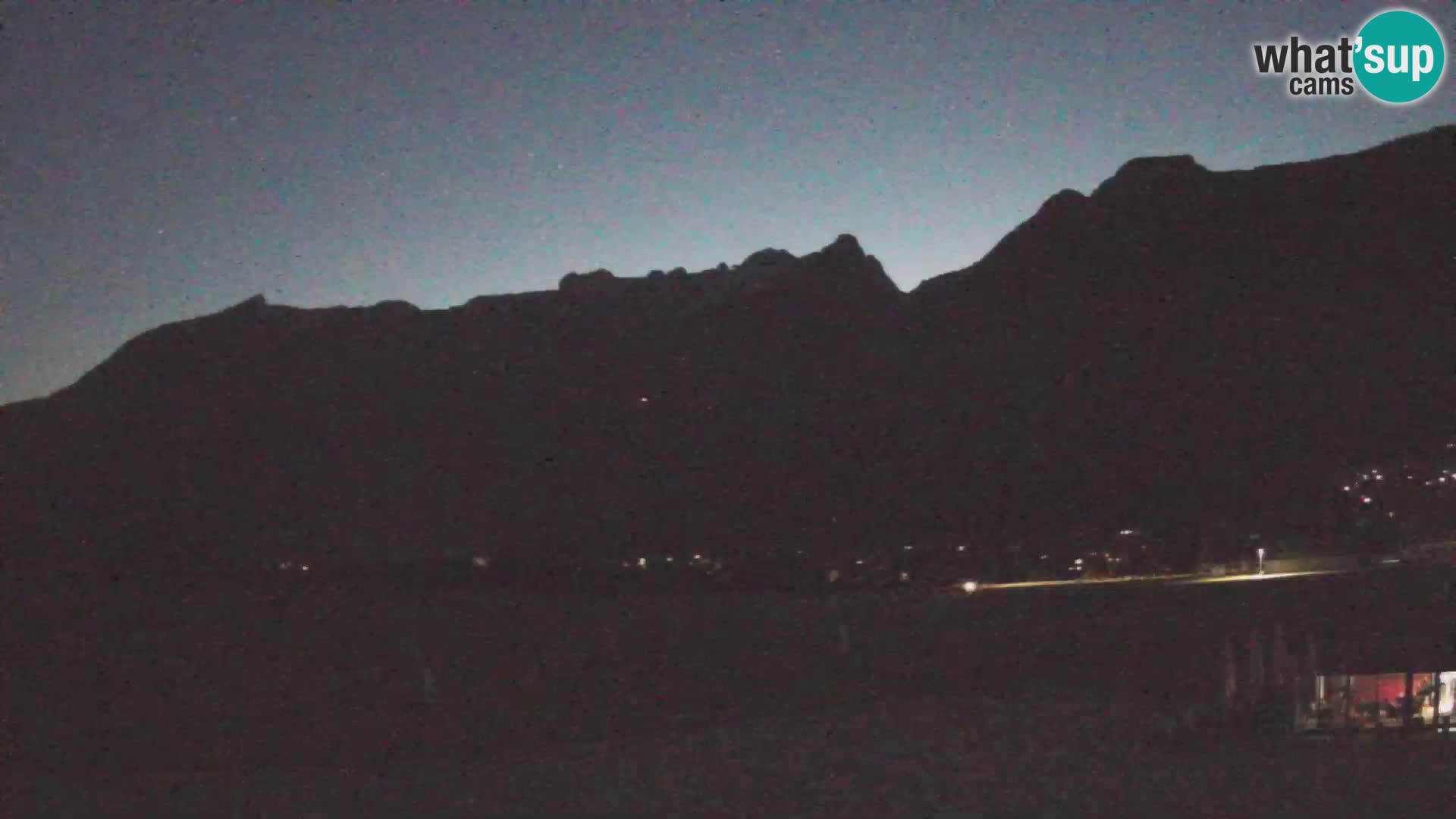 Spletna kamera letališče Bovec – pogled proti Kaninu