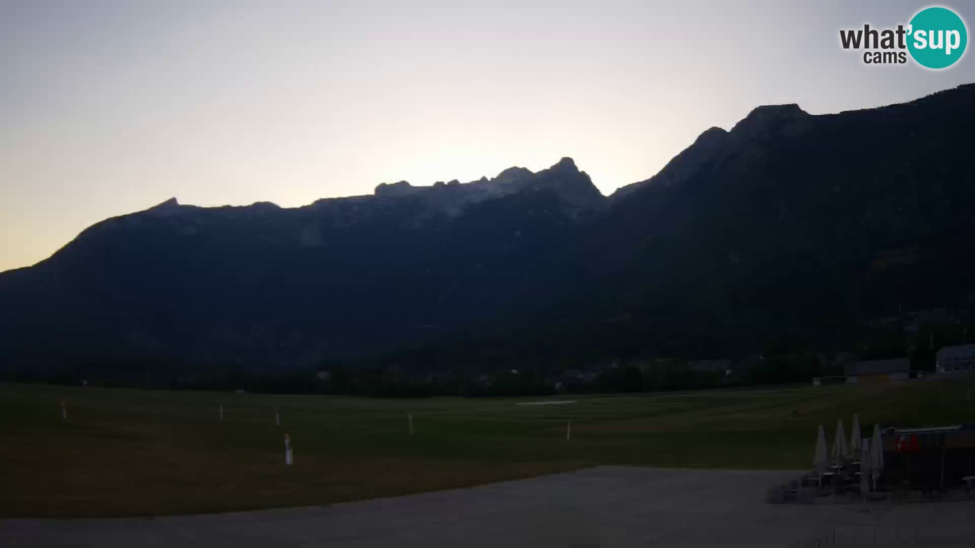 Live webcam Bovec airport – View to Kanin