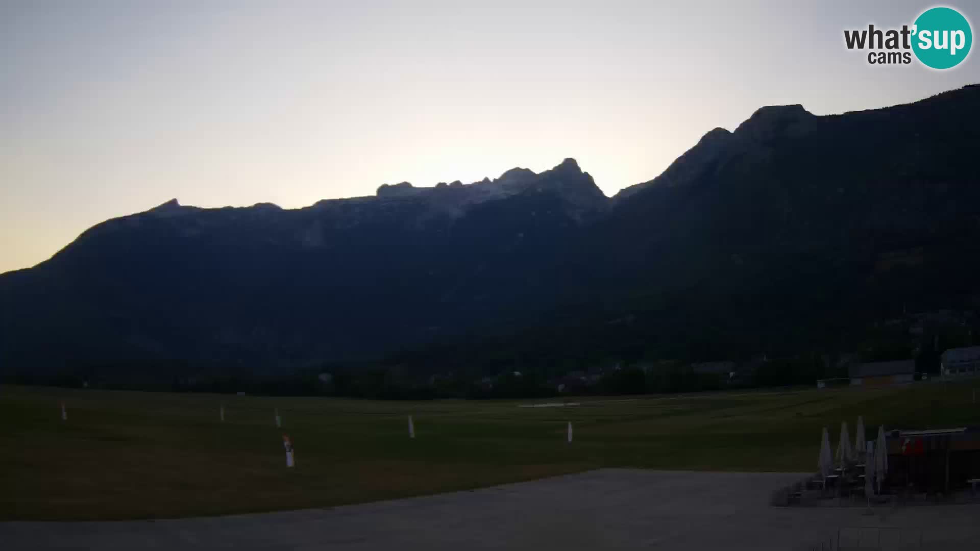 Live webcam Bovec airport – View to Kanin