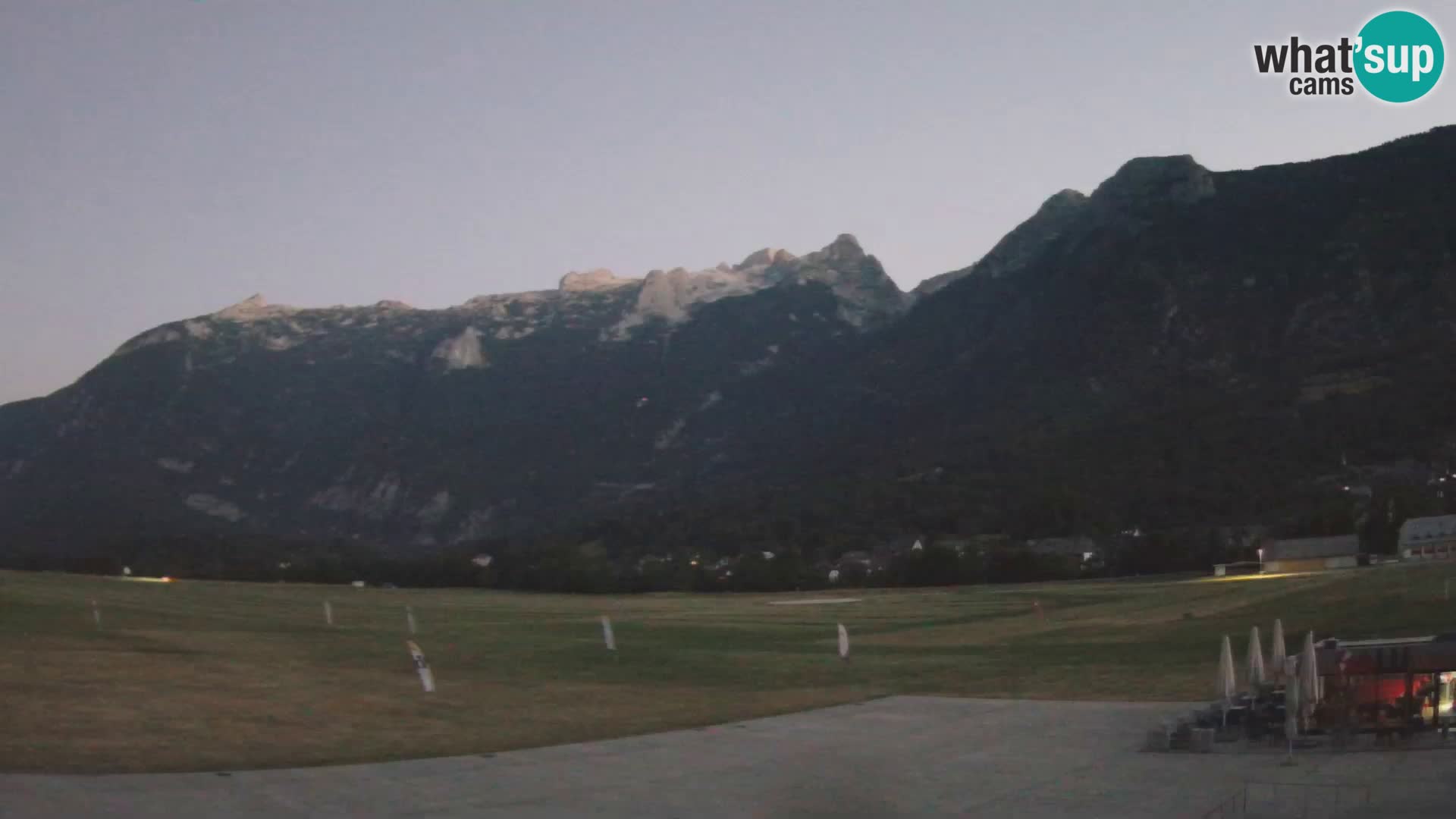 Live webcam Bovec airport – View to Kanin