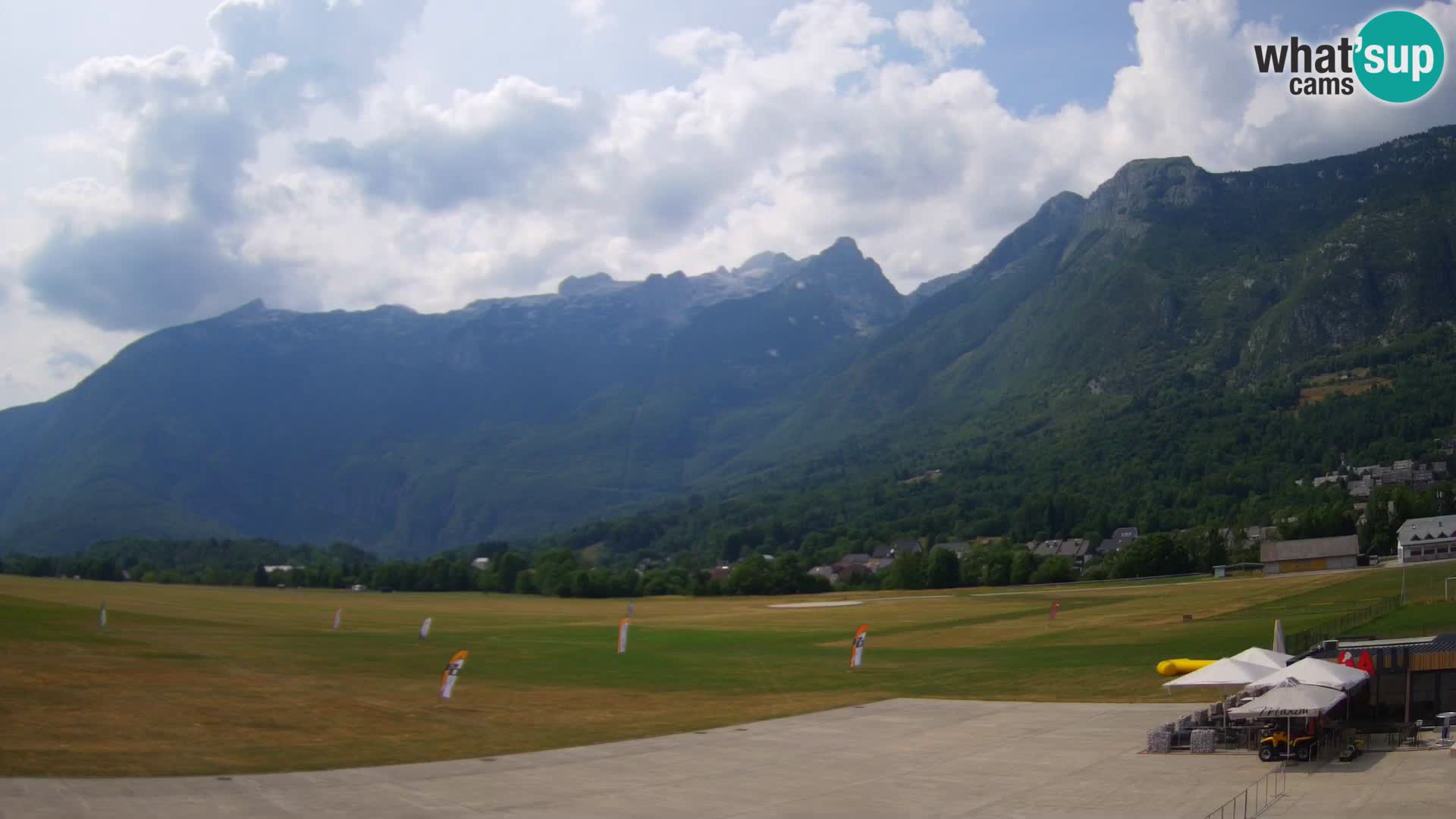 Cámara web en vivo Aeropuerto de Bovec – Vista a Kanin