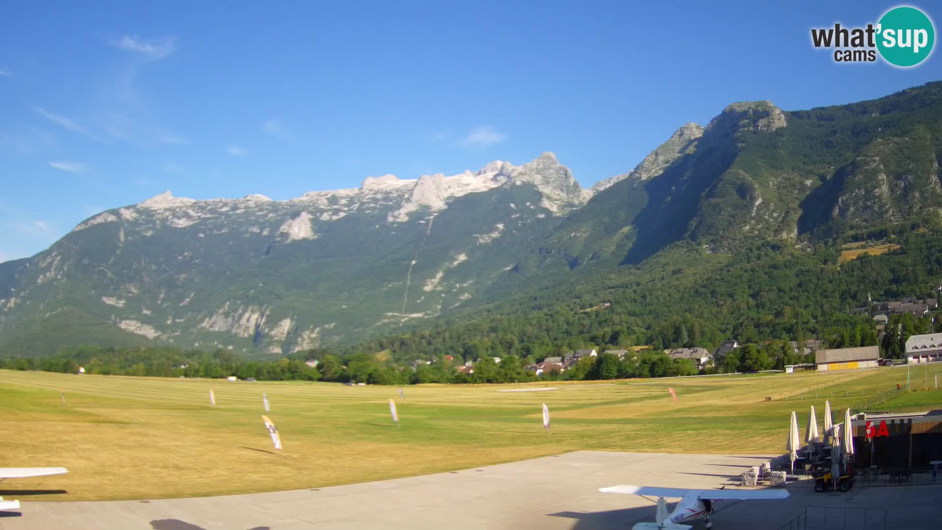 Webcam en direct Aéroport de Bovec – Vue sur Kanin