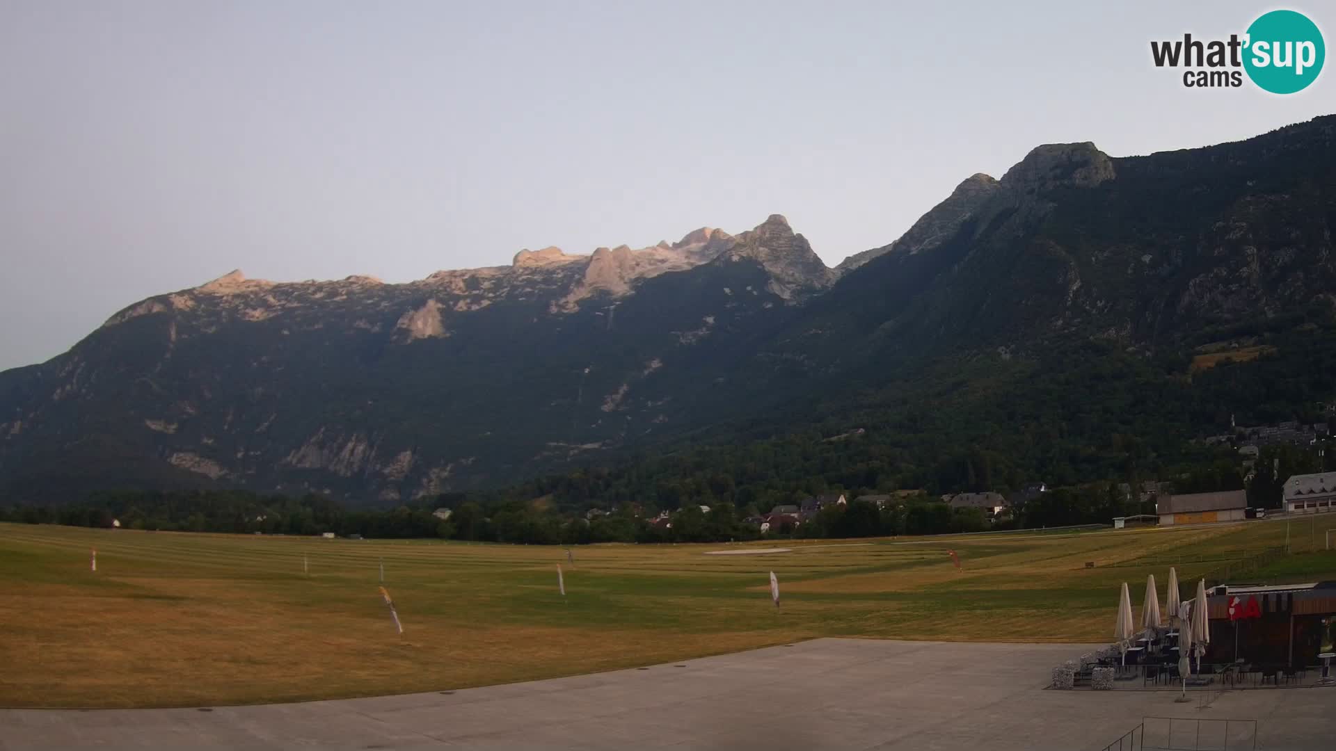 Webcam en direct Aéroport de Bovec – Vue sur Kanin