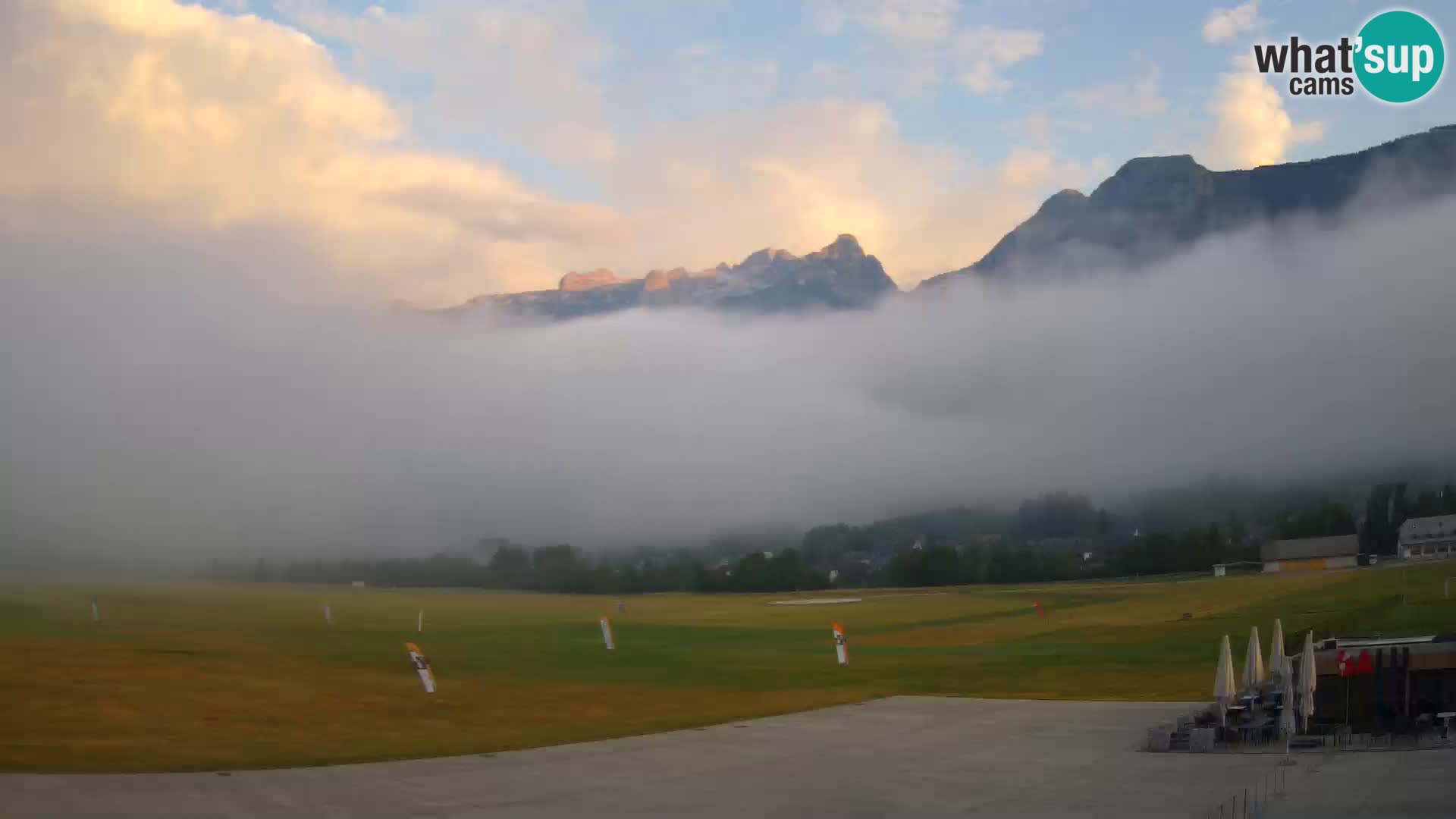Webcam en direct Aéroport de Bovec – Vue sur Kanin