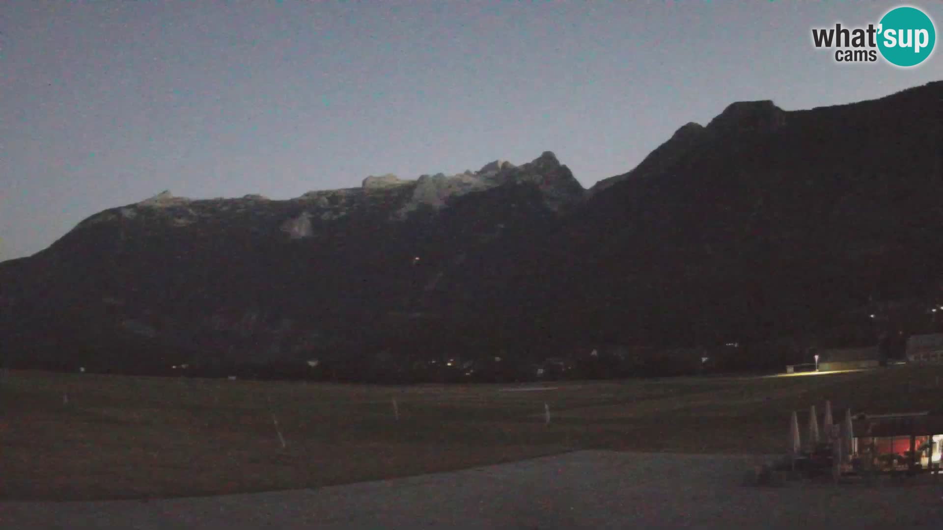 Webcam en direct Aéroport de Bovec – Vue sur Kanin