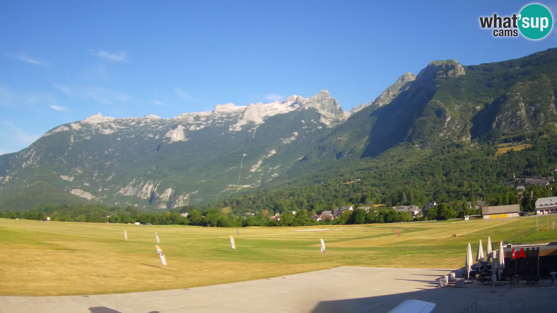 Live webcam Bovec airport – View to Kanin